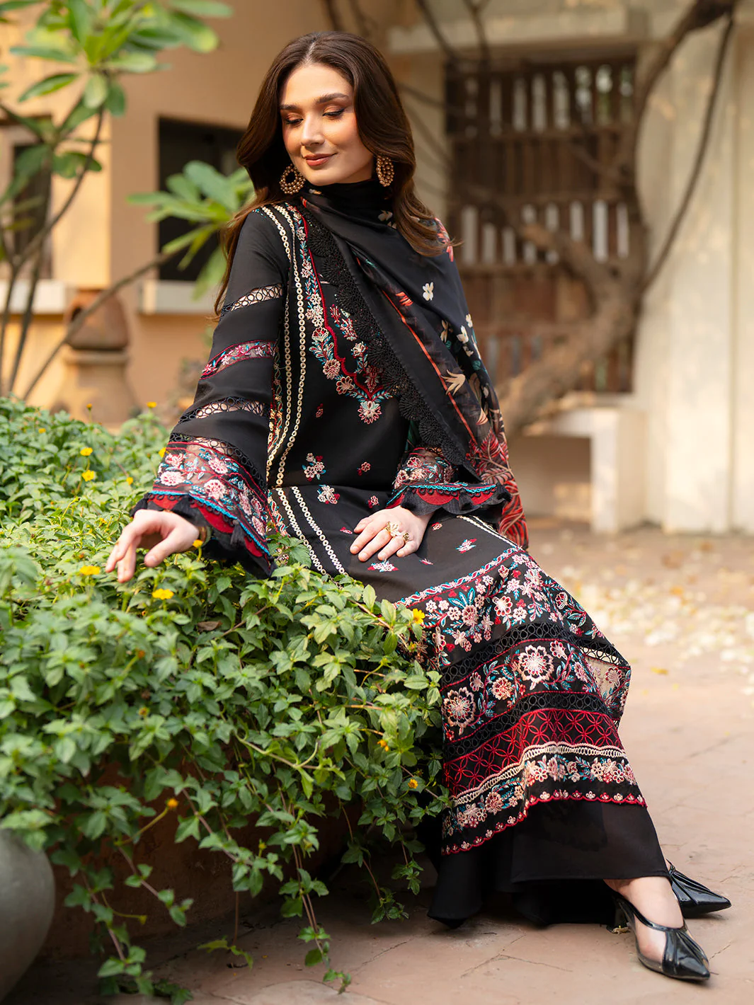 Mahnur Angan Lawn – AN-007 - Image 4