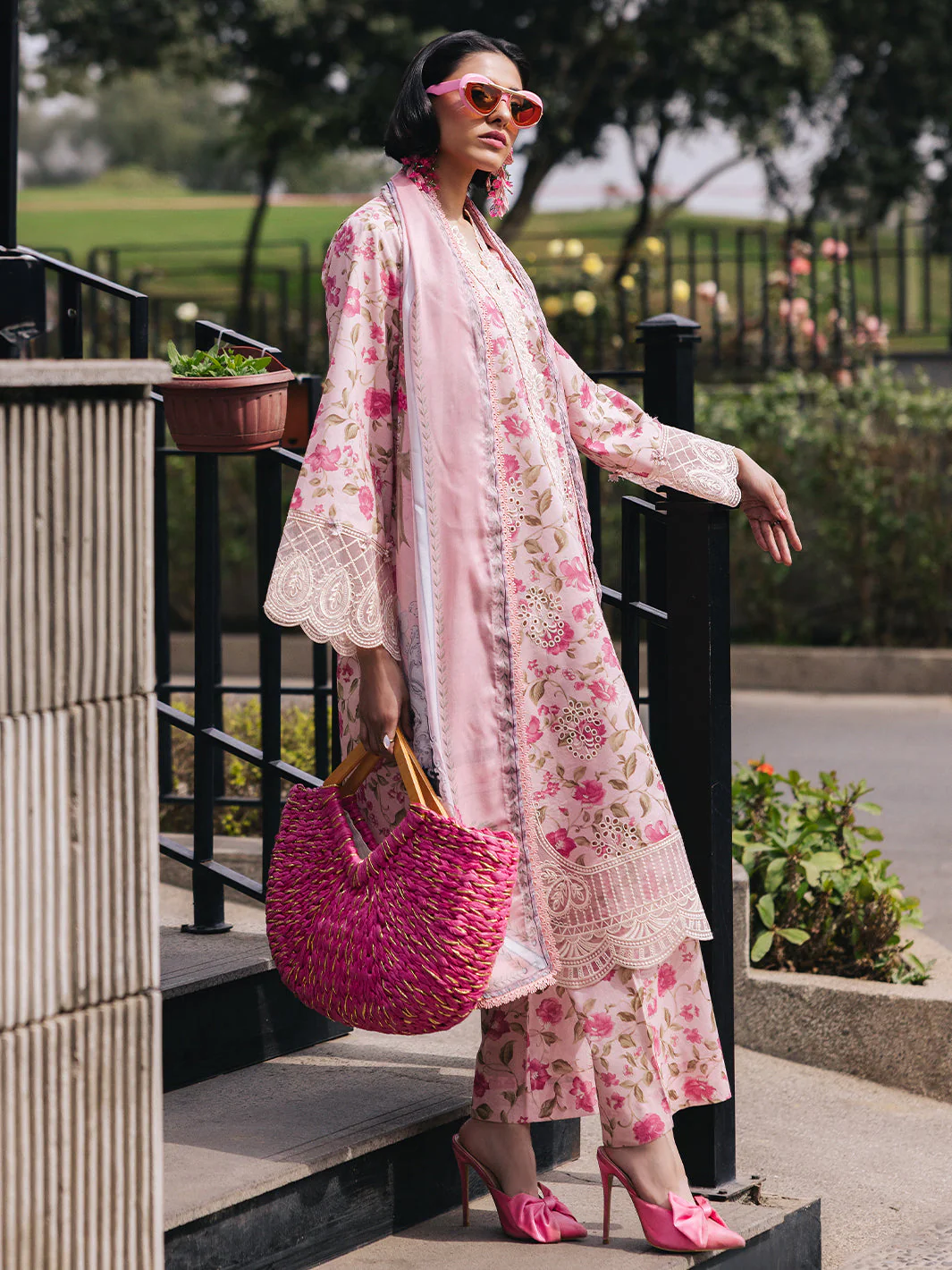 Mahnur Broadway Luxury Lawn – Lotus - Image 4