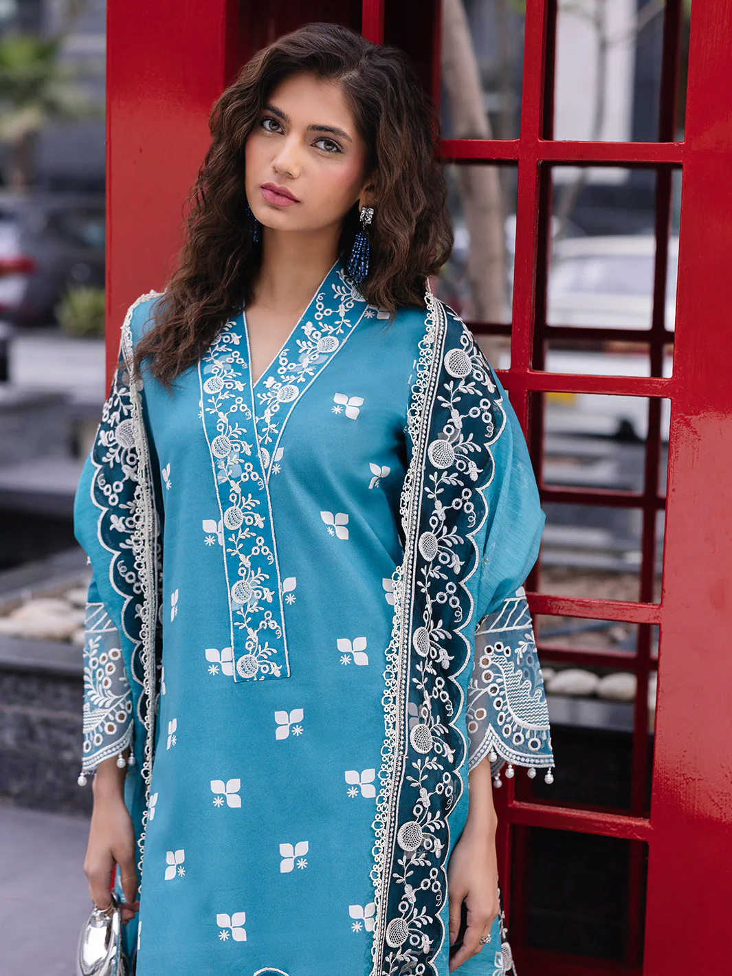 Mahnur Broadway Luxury Lawn – Scarlet - Image 4
