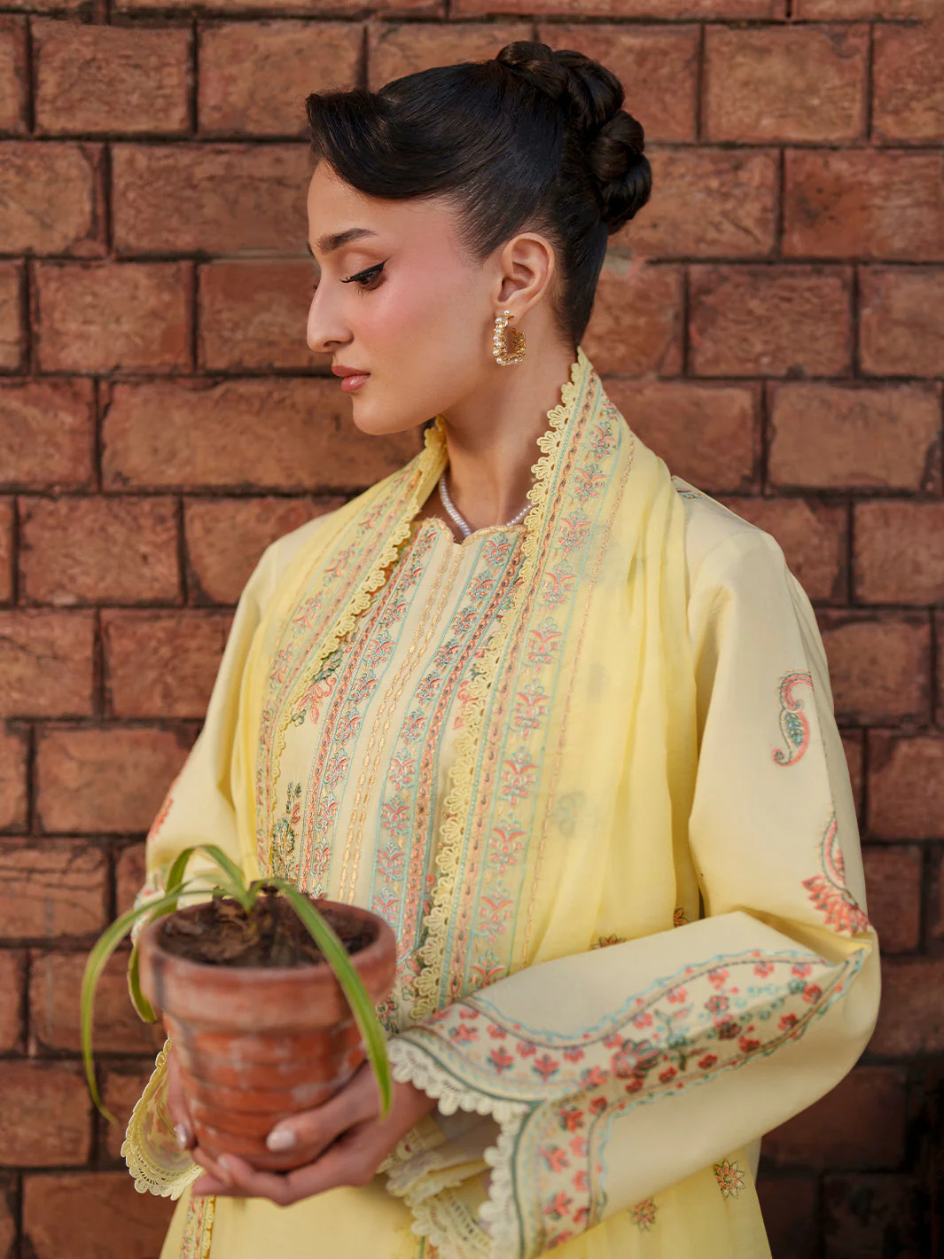 Mahnur Fiona Lawn – F-05 - Image 10