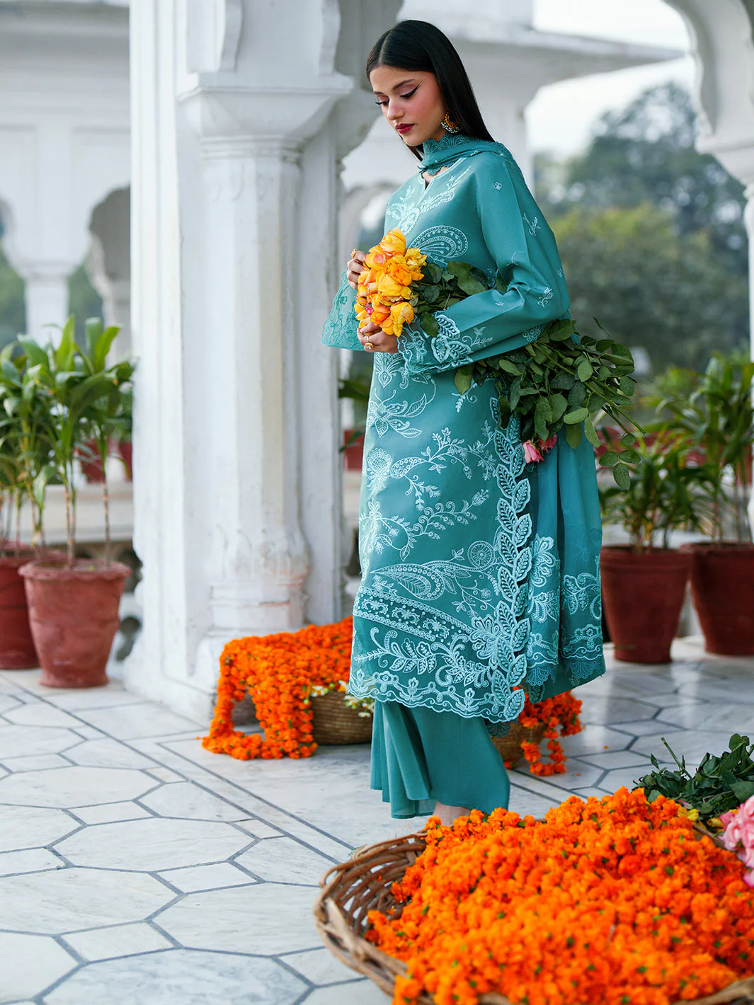 Mahnur Gul Lawn – G-9 - Image 6