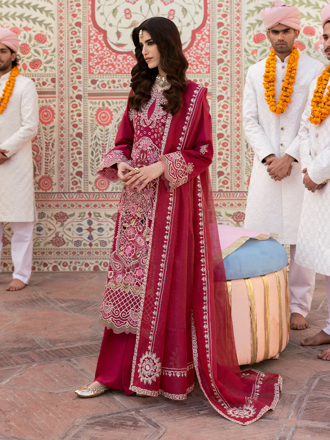 Mahnur Husn-e-Jahan Luxury Lawn – Leyla - Image 4