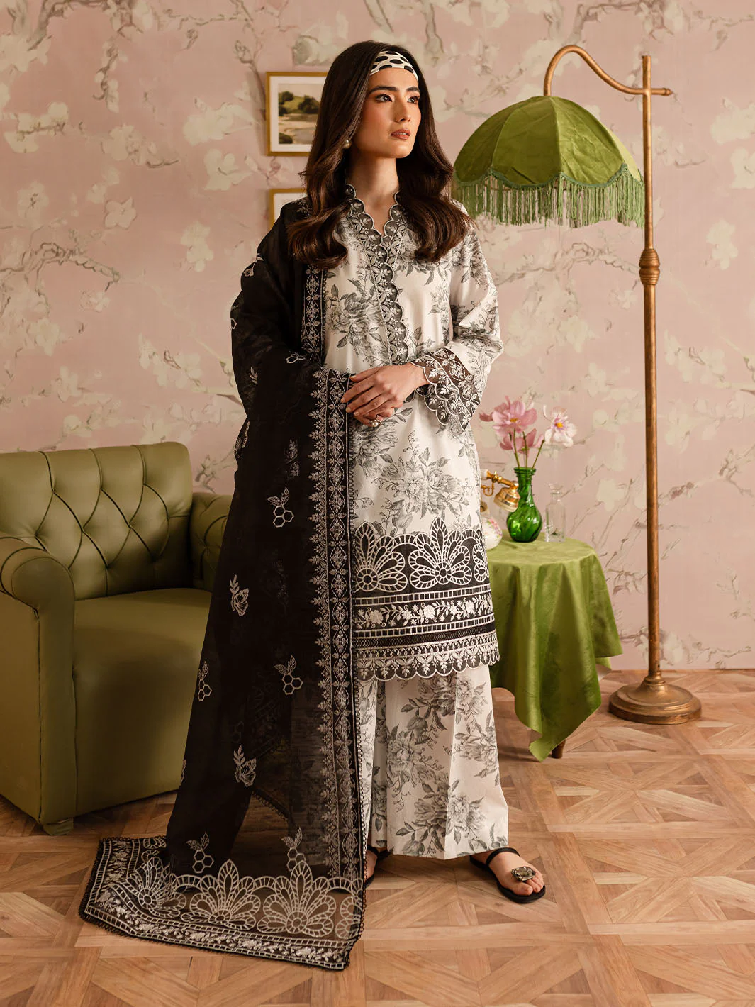 Mahnur Leila Printkari Lawn Edit – LP - 06 - Image 8