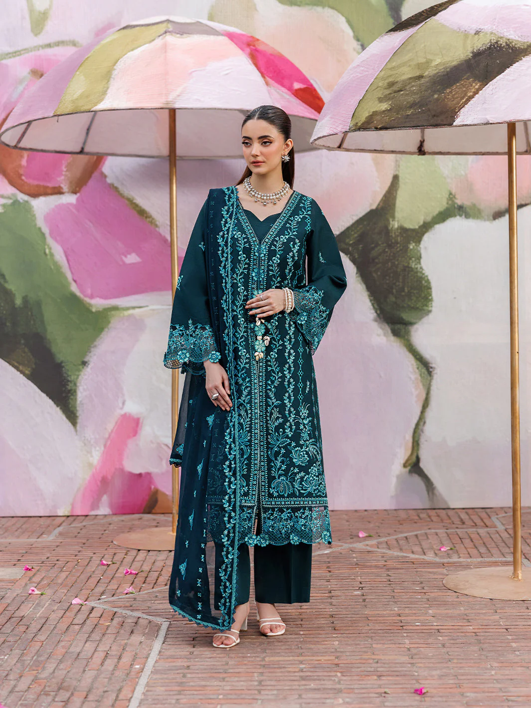Mahnur Morbagh Luxury Lawn – M-04 - Image 5