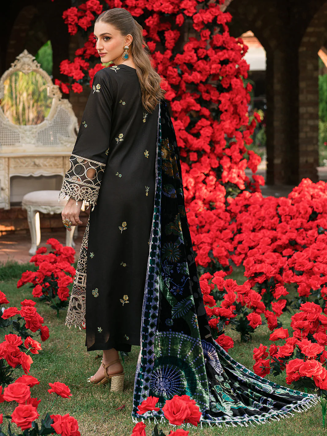 Mahnur Nazakat Luxury Kotrai Winter – NYRA - Image 3