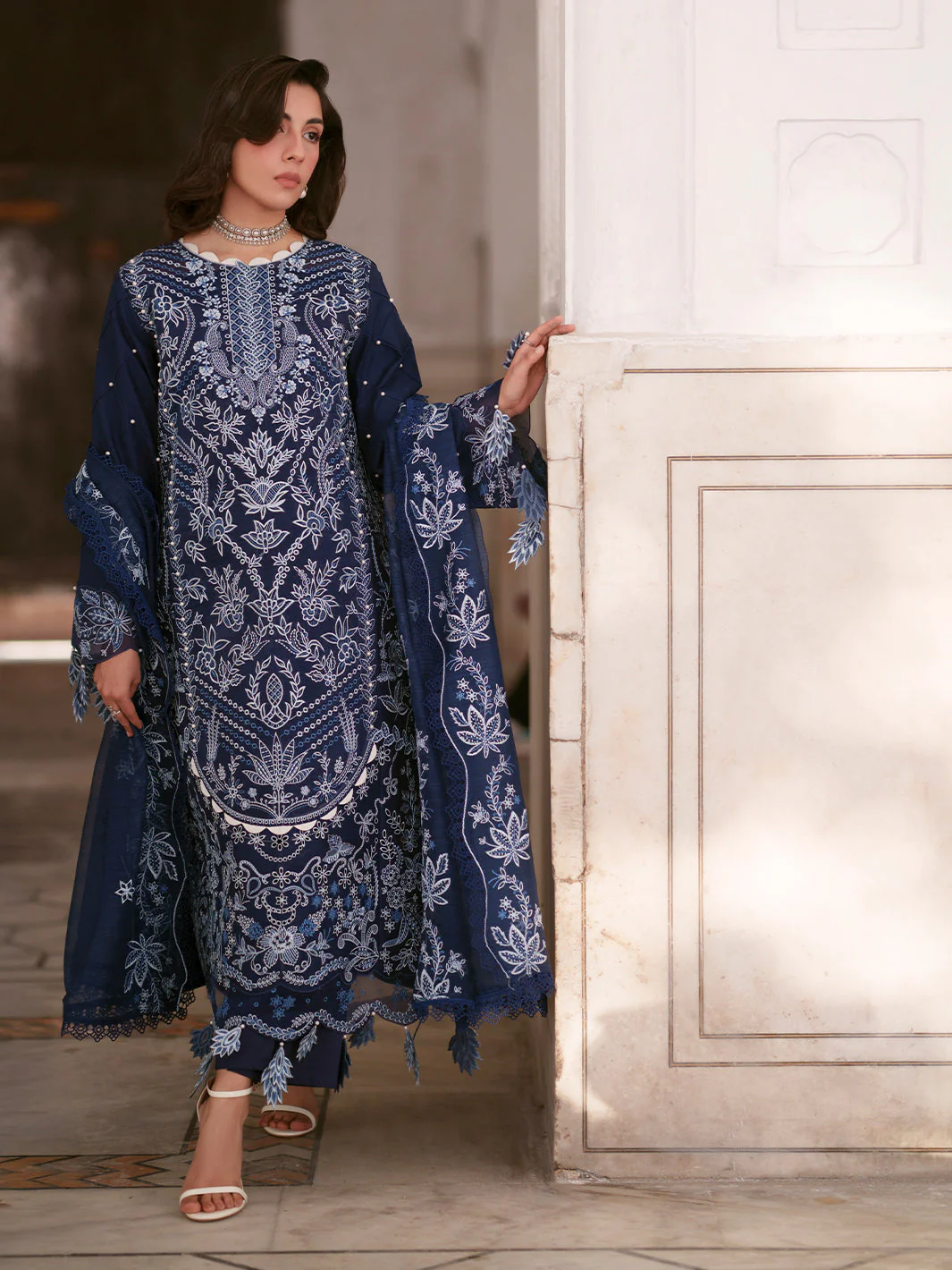 Mahnur Nilofer Luxury Lawn – NL-04 - Image 5