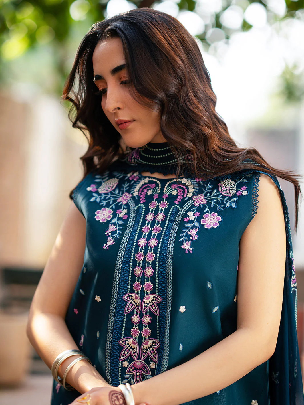 Mahnur Satrangi Lawn – ST-03 - Image 5