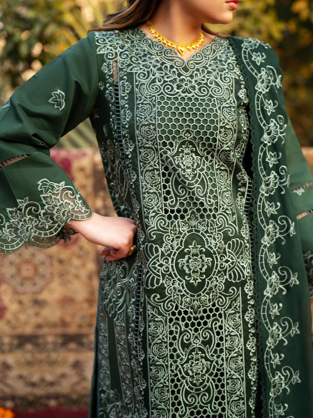 Mahnur Satrangi Lawn – ST-08 - Image 6