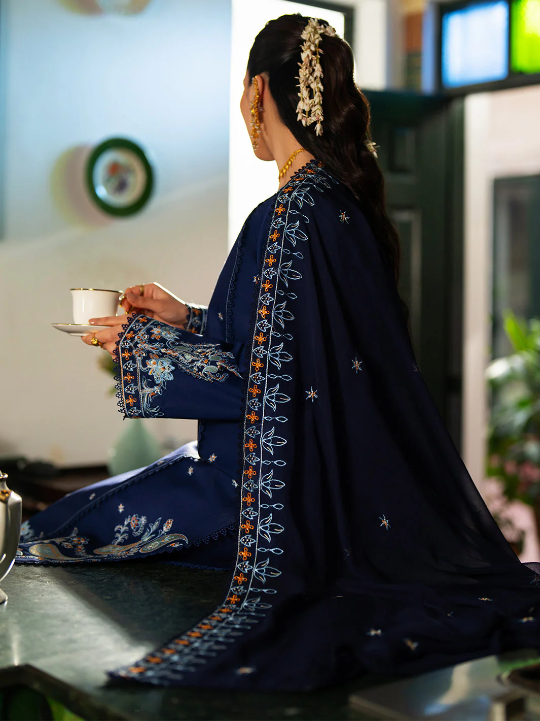 Mahnur Satrangi Lawn – ST-10 - Image 9