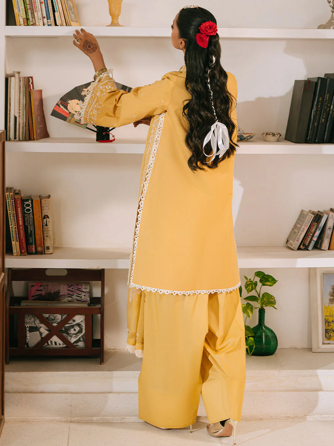Mahnur Shanaya Luxury Lawn – Zunaira - Image 3