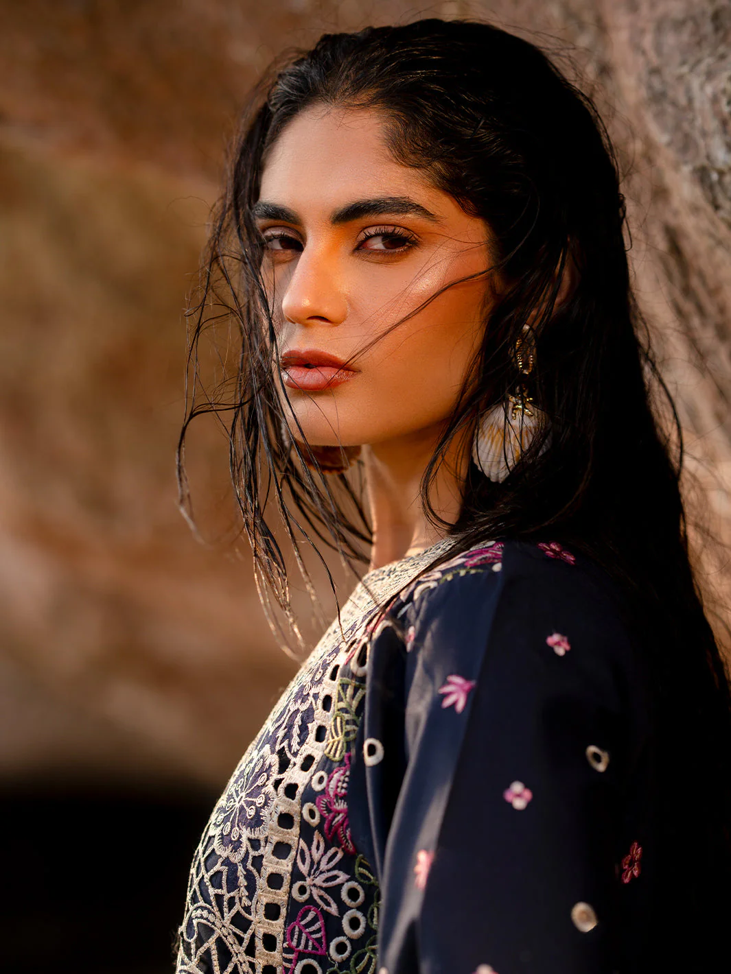 Mahnur Sirene Luxury Lawn – Derya - Image 5