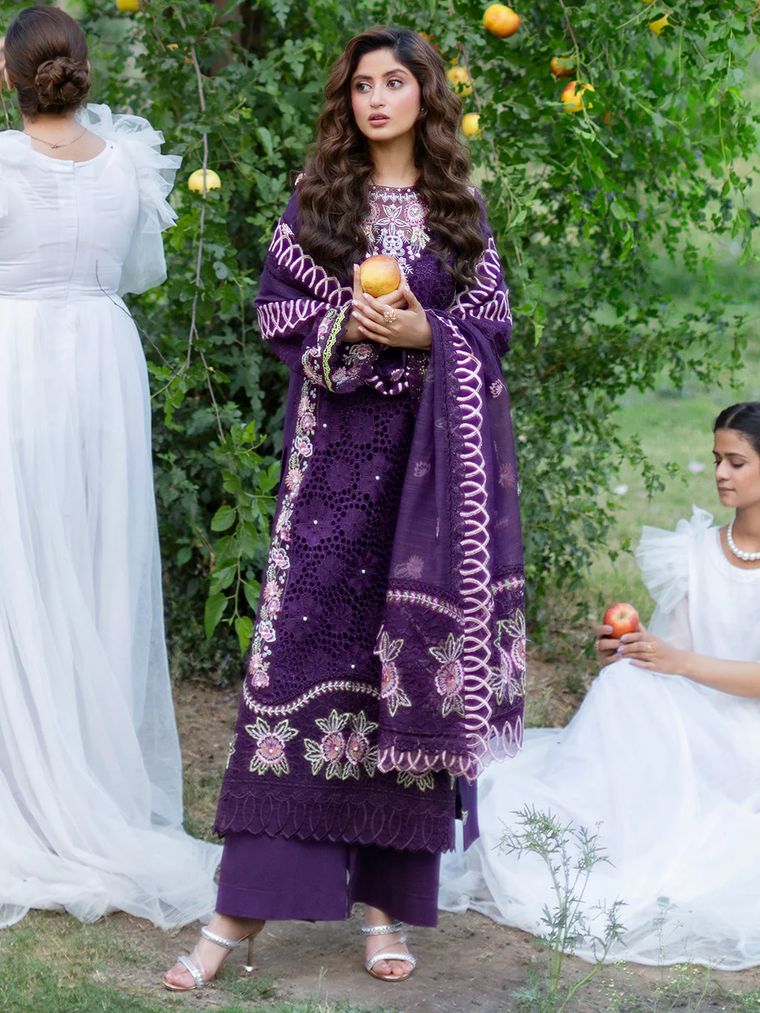 Mahnur Sophie Luxury Lawn – Ayra - Image 2