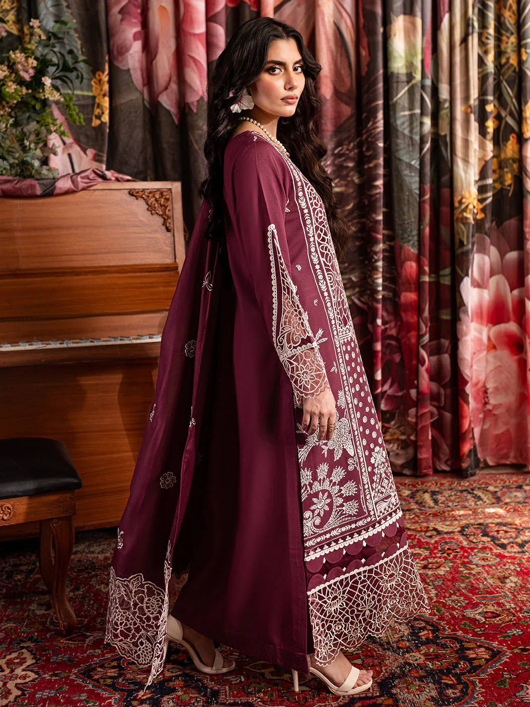 Mahnur Veronica Luxury Karandi Winter – ROSE - Image 7