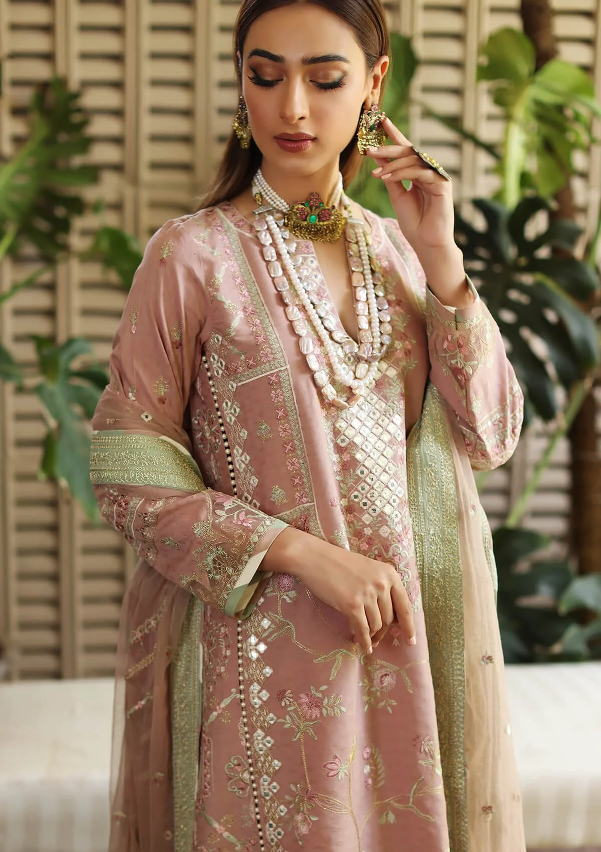 Manara X Kahf Luxury Lawn Eid Collection 2022 – KML 01B- NAAZ - Image 2