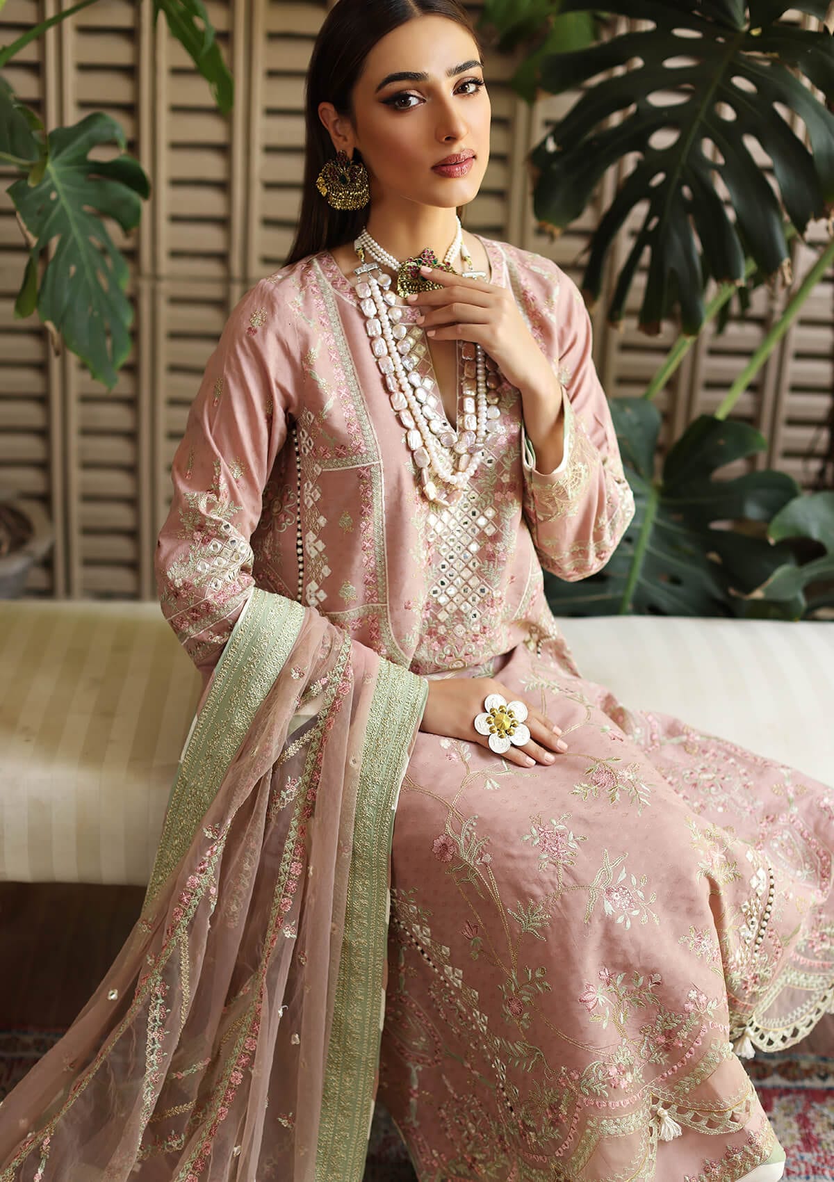 Manara X Kahf Luxury Lawn Eid Collection 2022 – KML 01B- NAAZ - Image 3