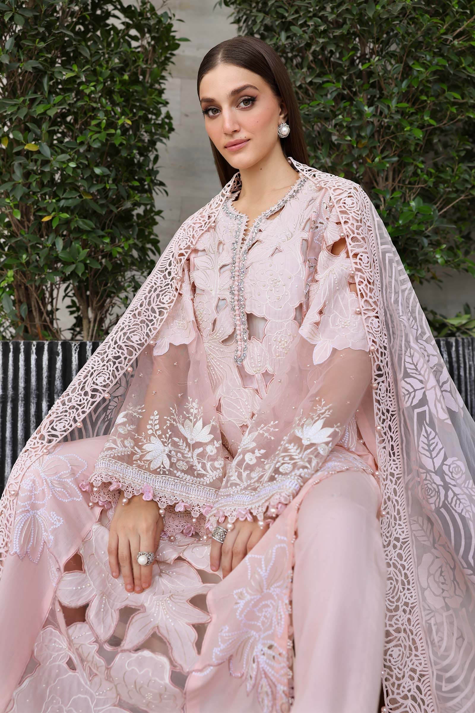 MARIA.B Eid Festive Luxury Lawn – EL26-02 - Image 3