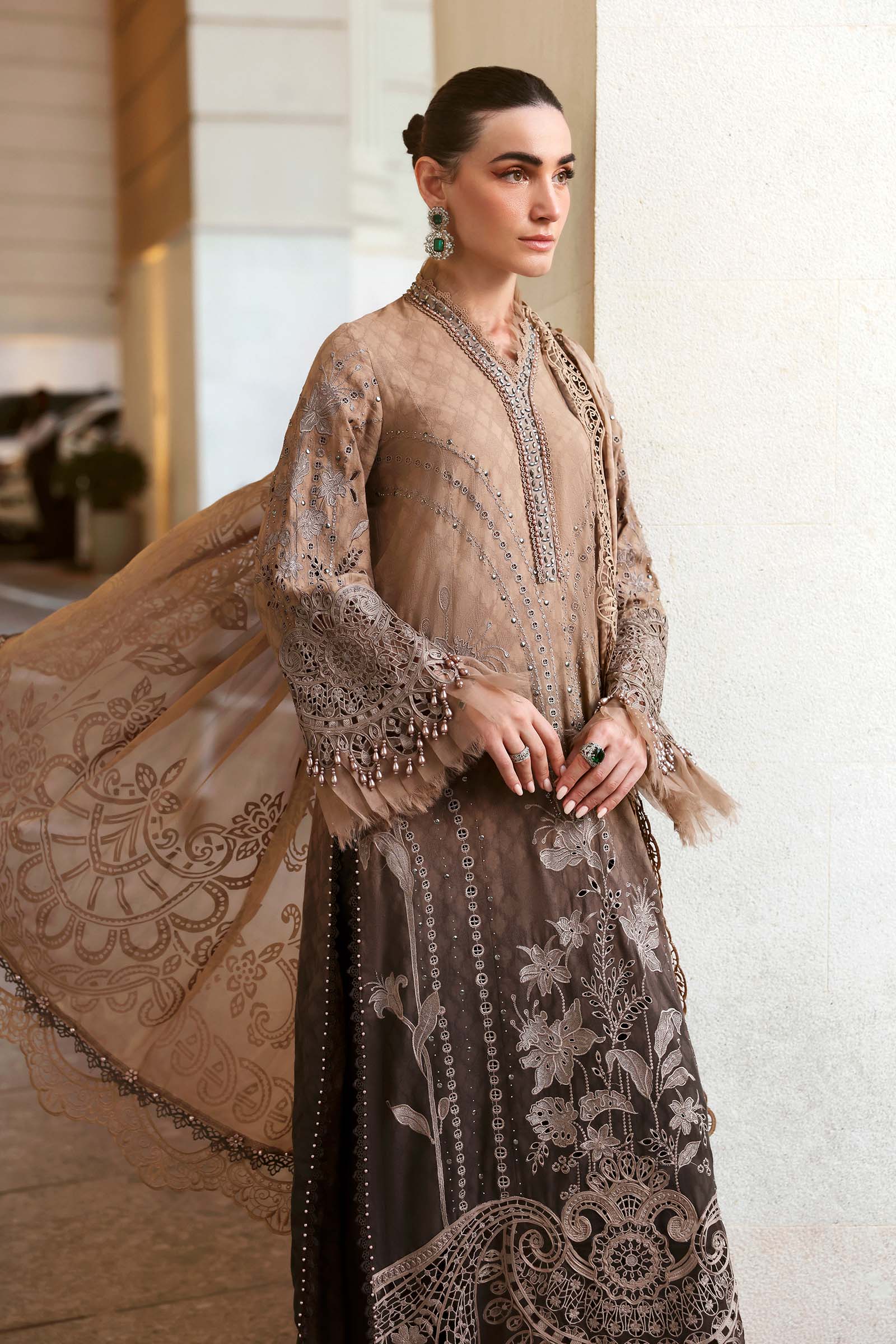 MARIA.B Eid Luxury Lawn – D2601A - Image 5