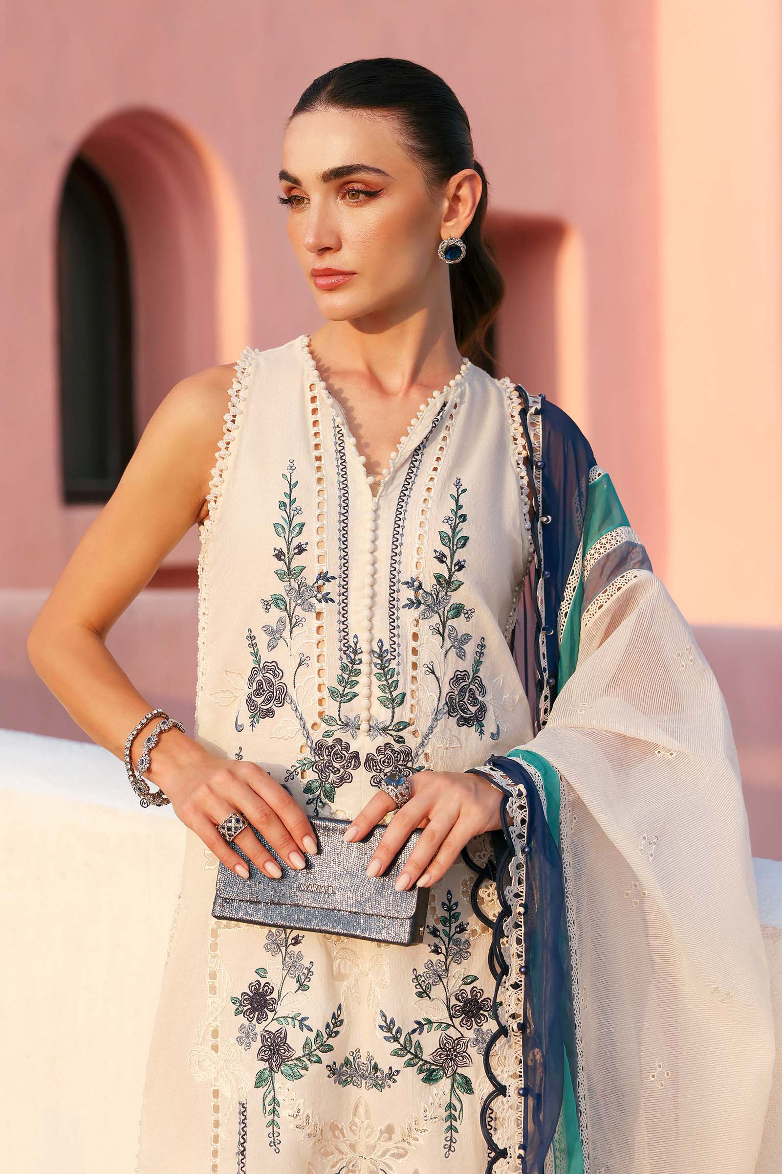 MARIA.B Eid Luxury Lawn – D2609B - Image 5