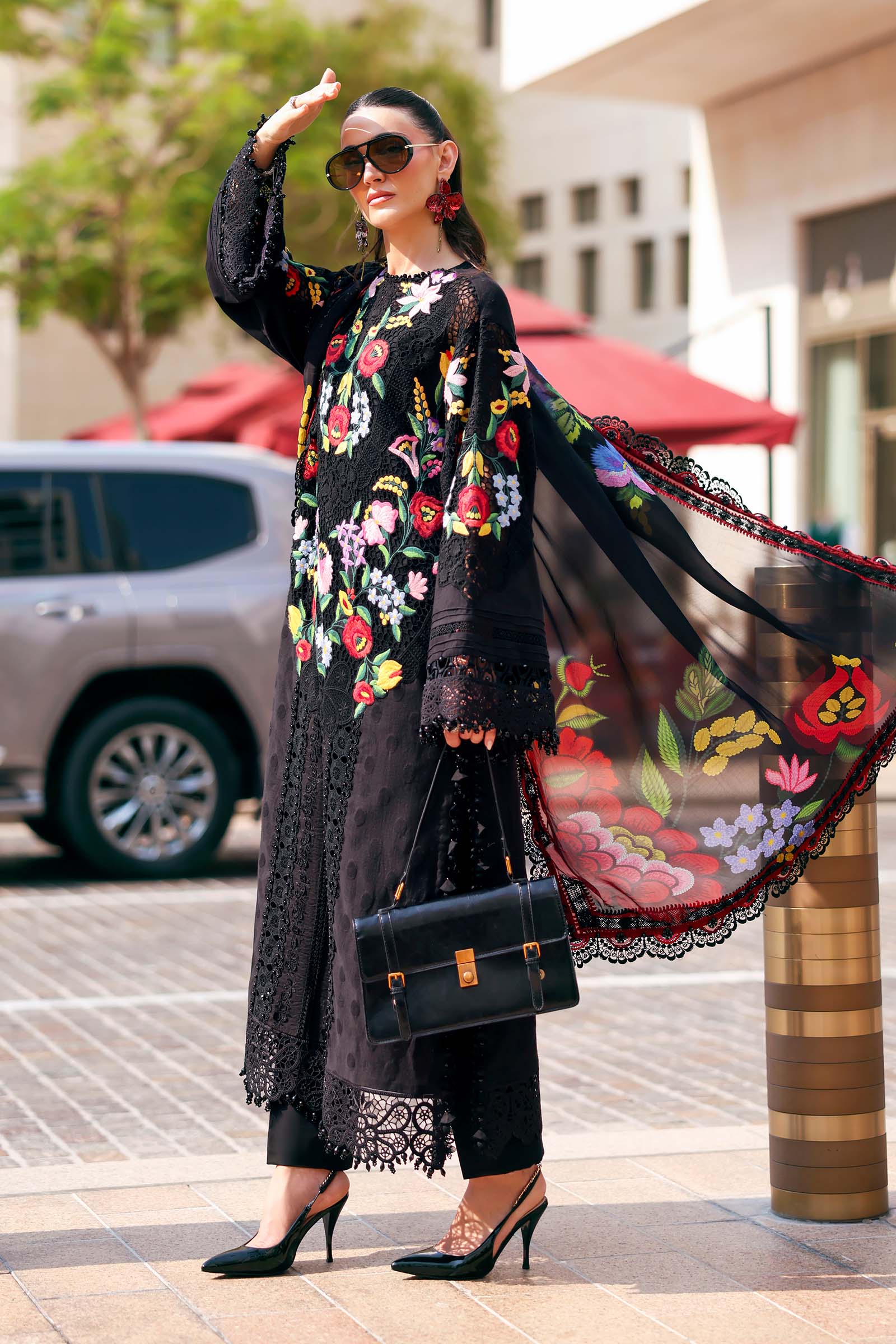 MARIA.B Eid Luxury Lawn – D2610B - Image 8