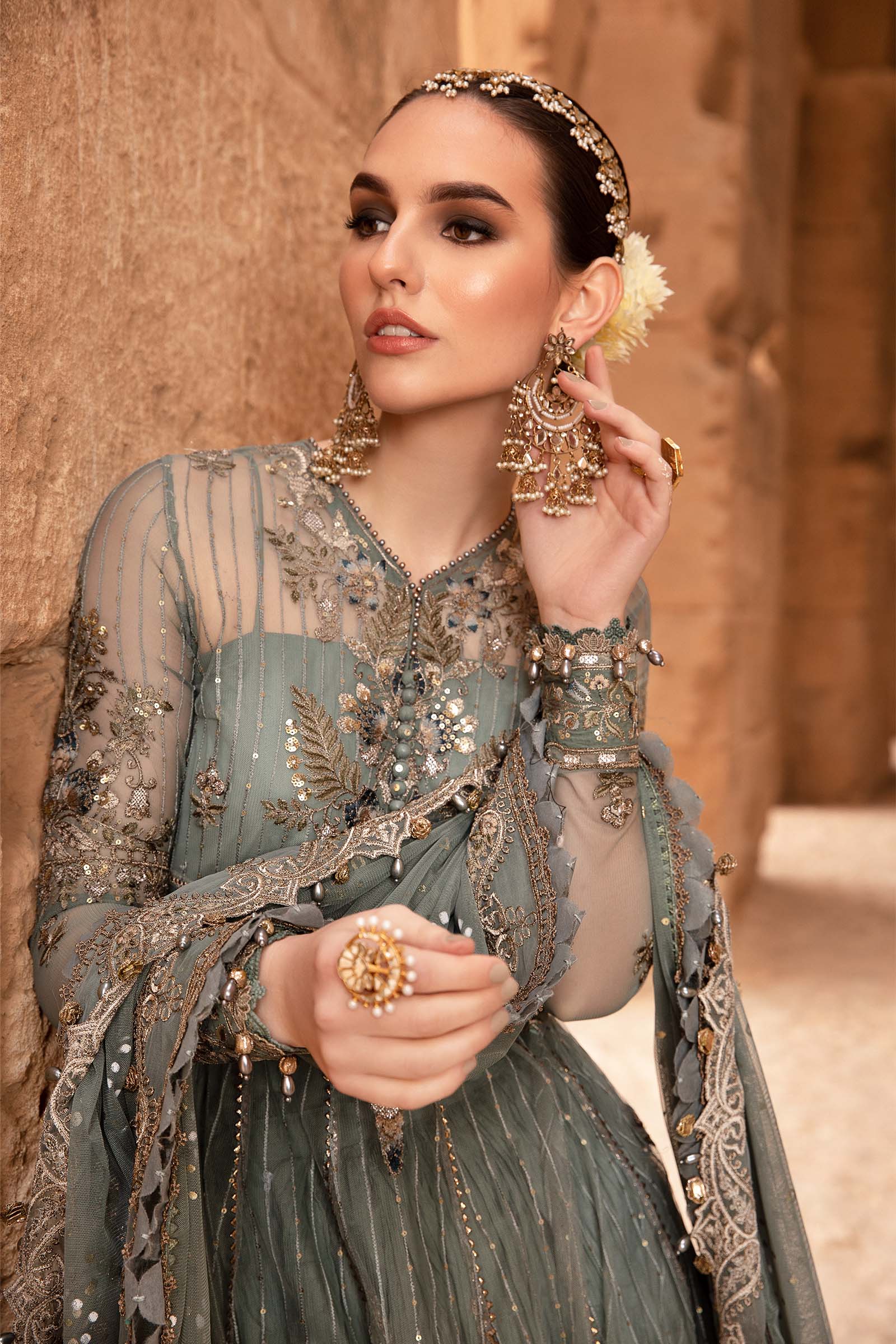 MARIA.B Luxury Eid Lawn – D-2403-A - Image 4