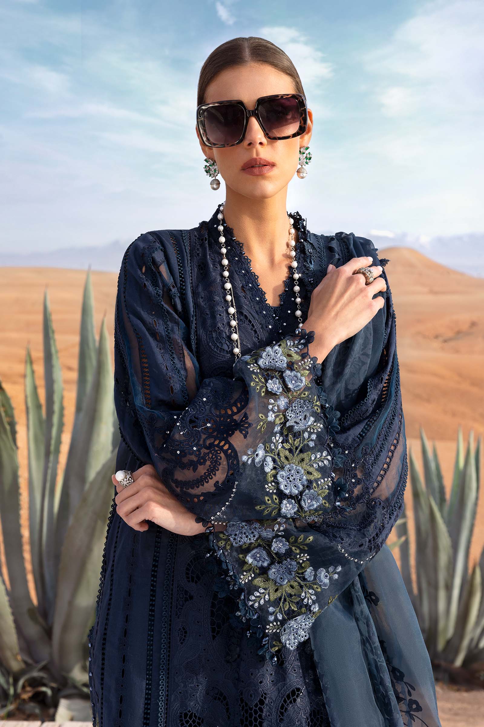 MARIA.B Luxury Lawn – Embroidered Lawn Suit | D-2504-B - Image 3