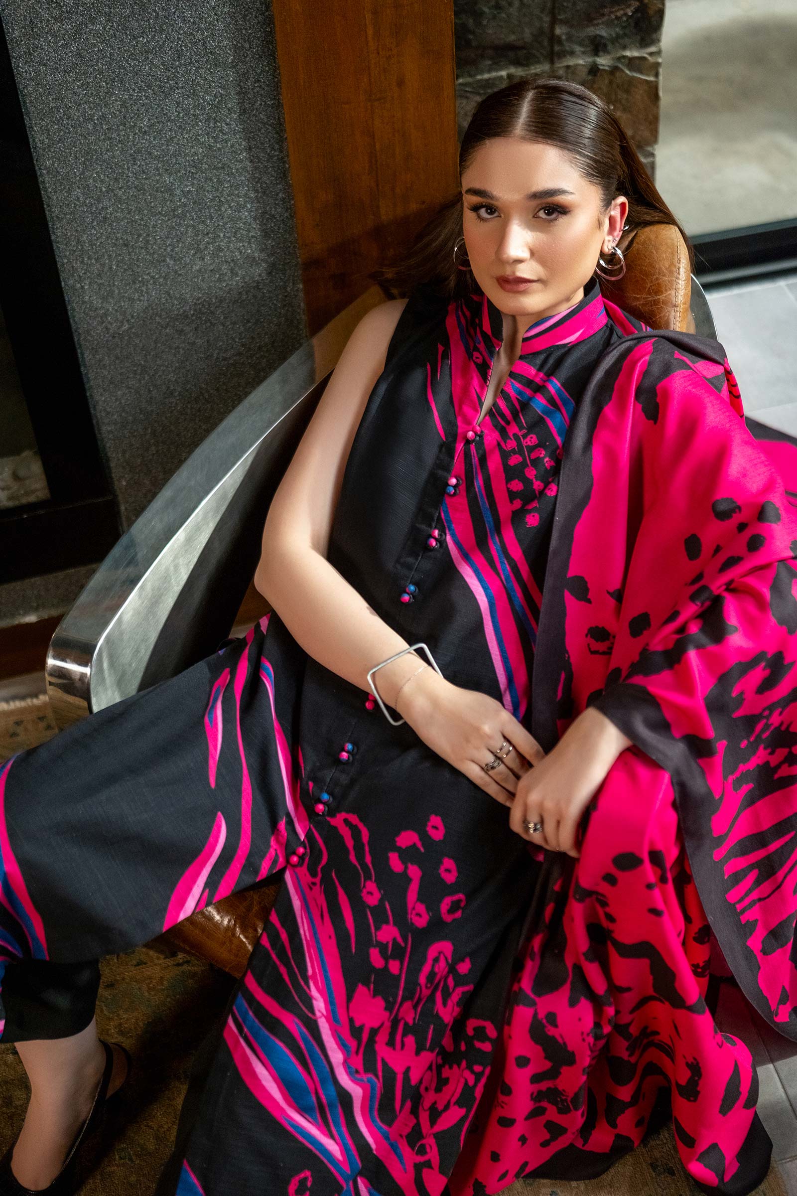 MARIA.B MBasics Winter Edition – Printed Khaddar Suit | 510-B - Image 2