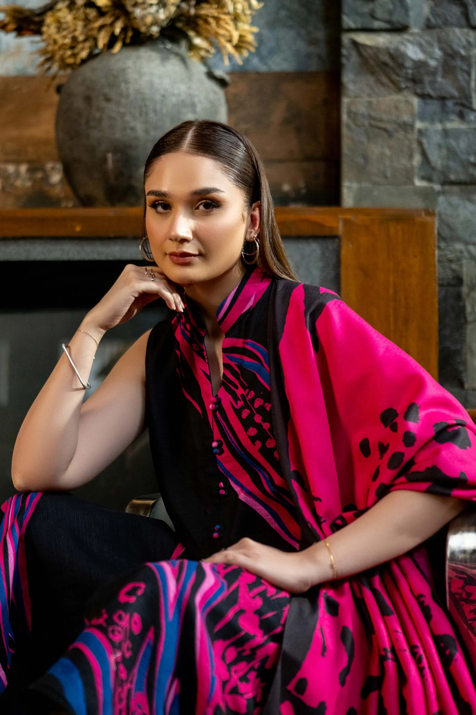 MARIA.B MBasics Winter Edition – Printed Khaddar Suit | 510-B - Image 4
