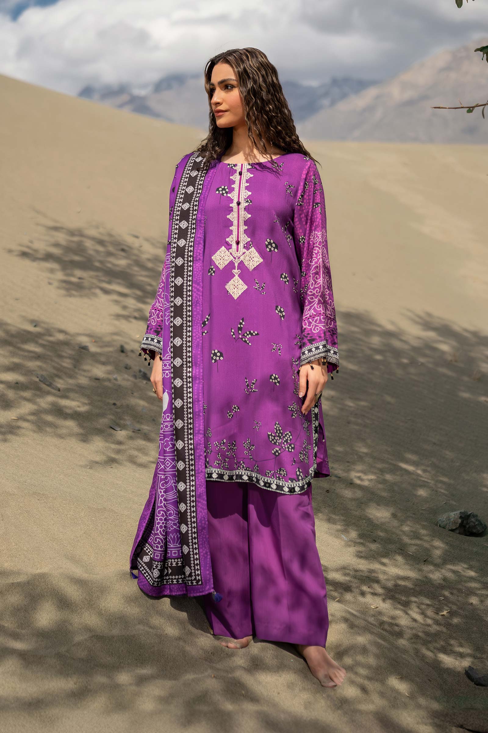 MARIA.B MBasics Winter Edition – Printed Linen Suit | 507-B - Image 3