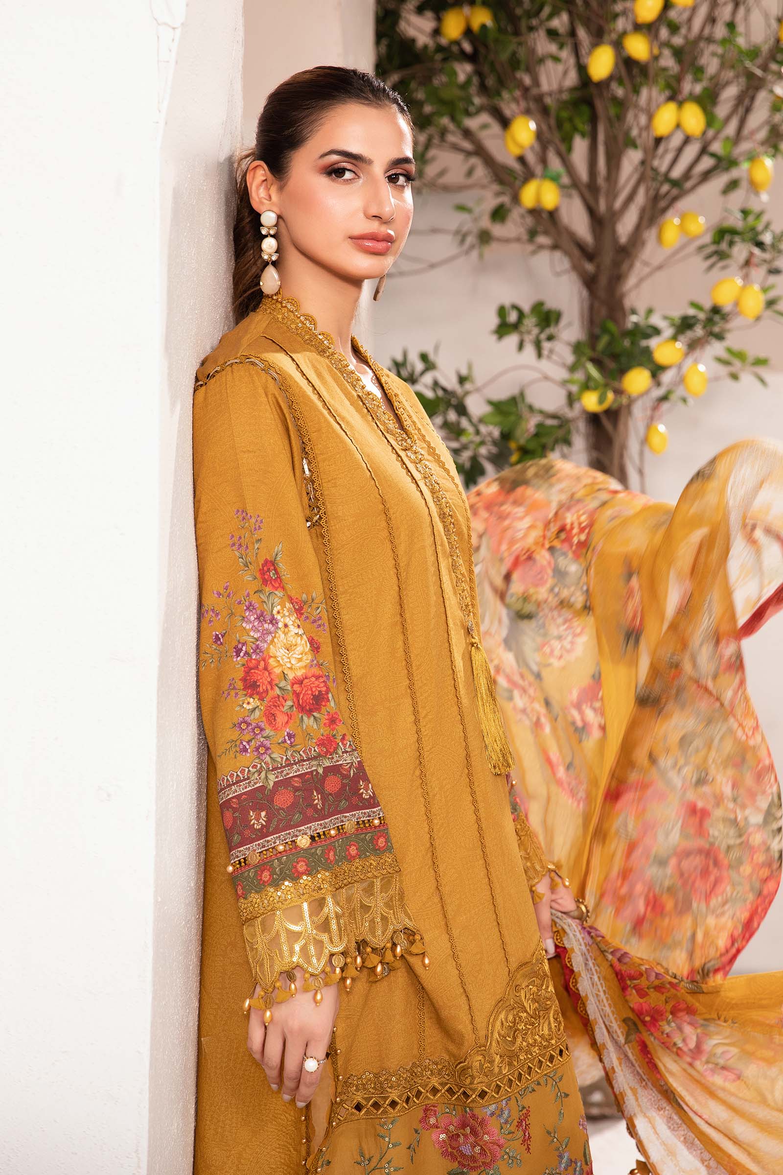 MARIA.B MPrints Eid Edit Lawn – MPT-2202-A - Image 5