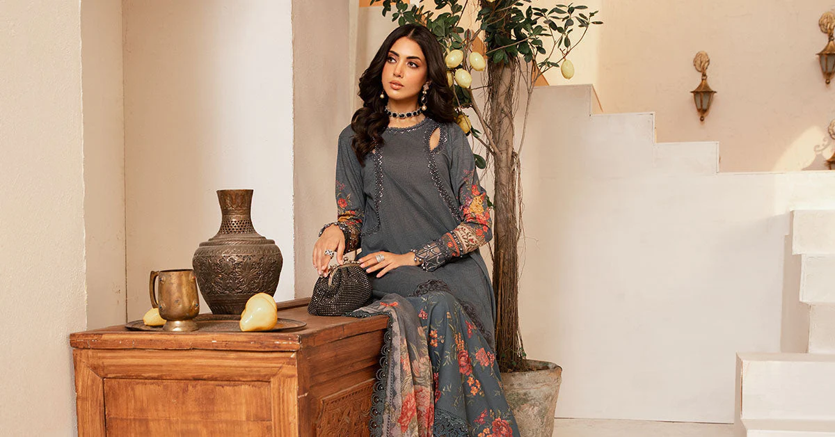 MARIA.B MPrints Eid Edit Lawn – MPT-2202-B - Image 5