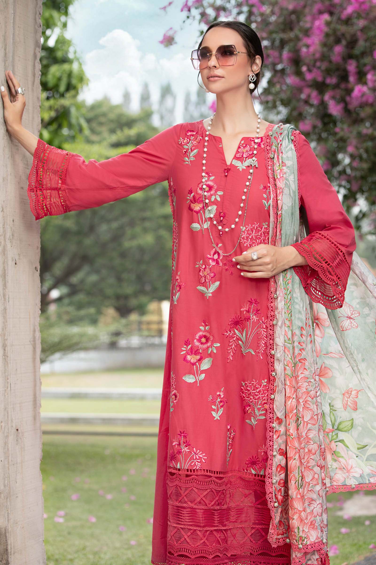 MARIA.B MPrints Eid Lawn Collection – MPT-1802-A - Image 4