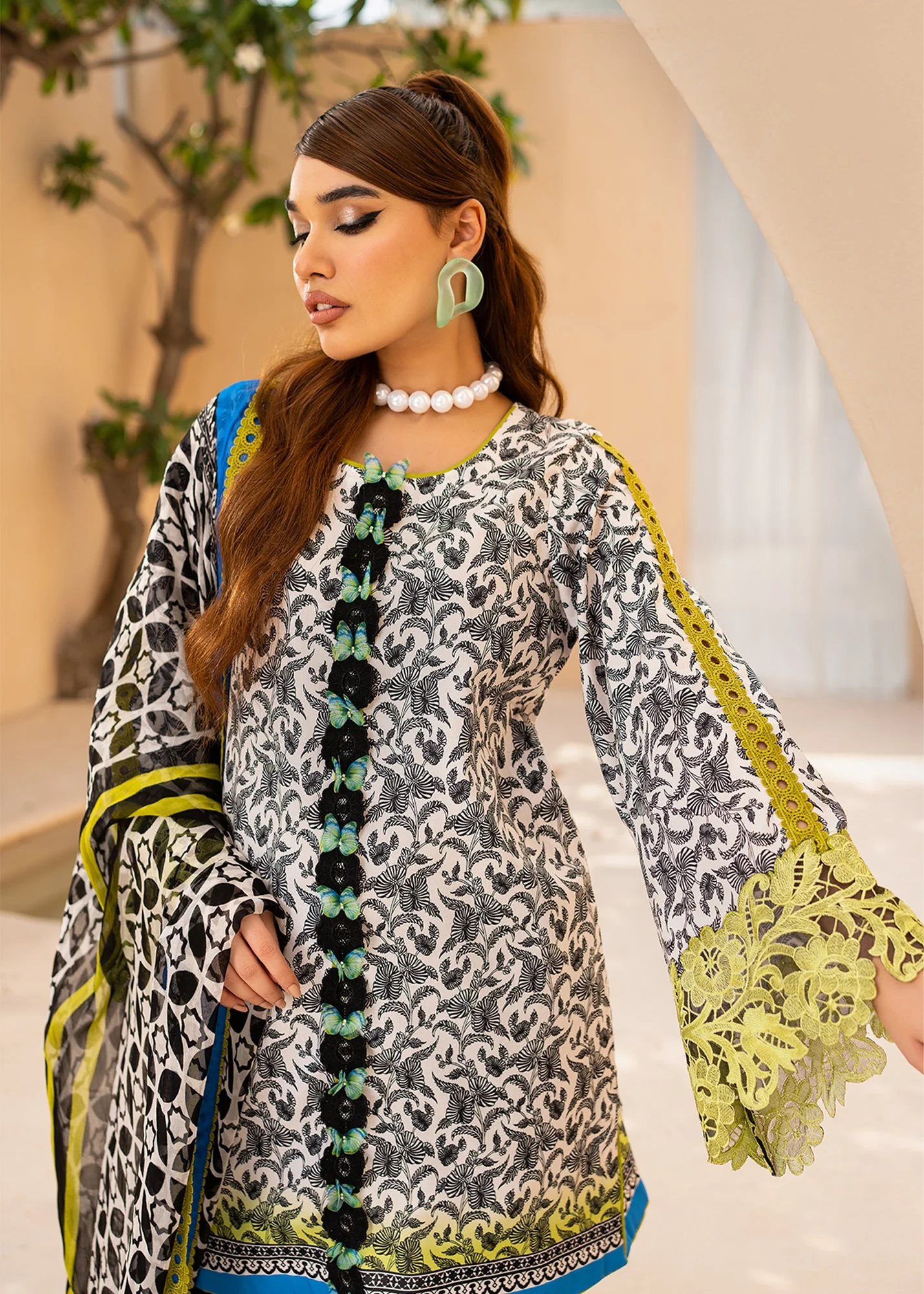 Maria Osama Khan Raya Lawn Collection – Azure (MR-03) - Image 3