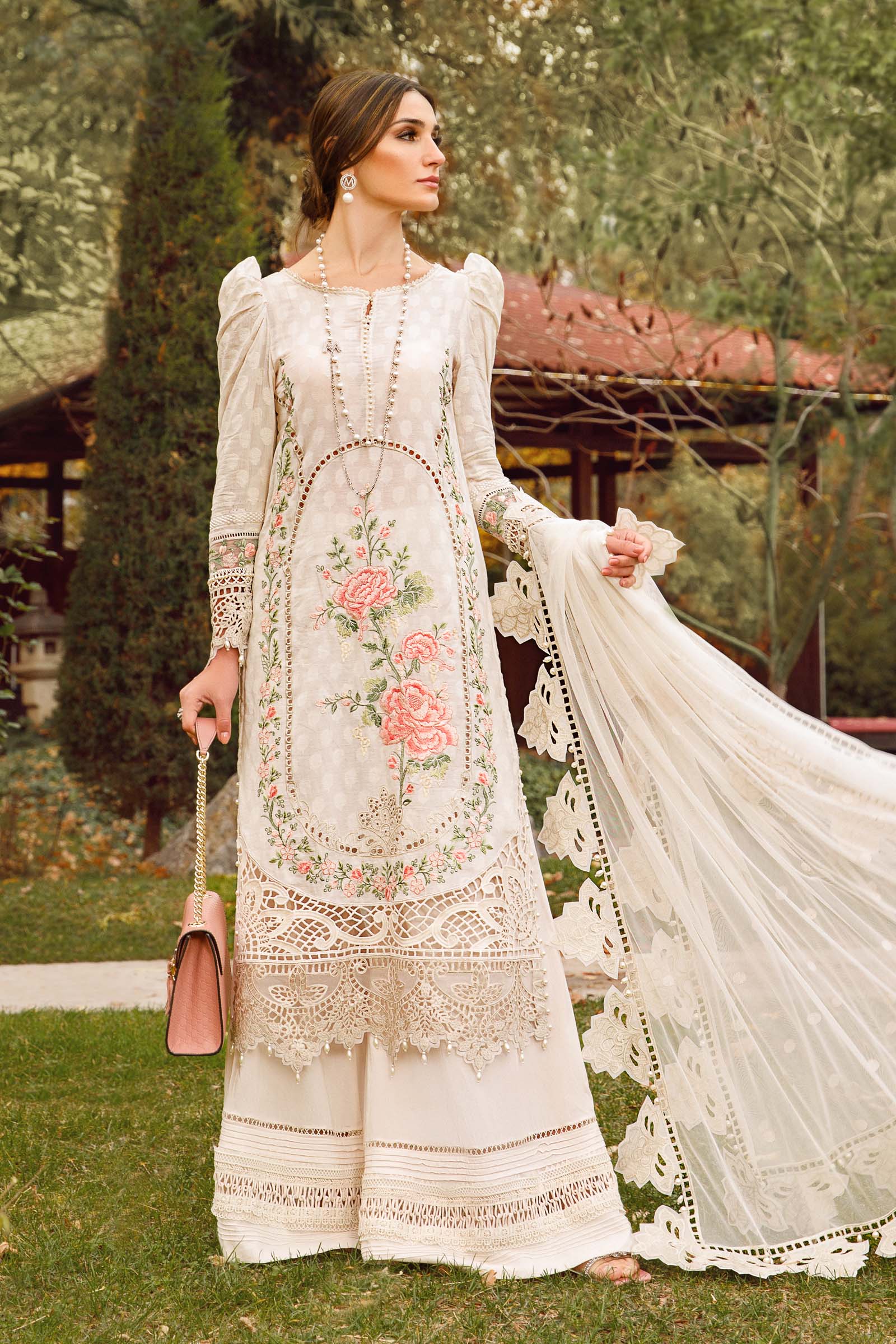 MARIA.B Luxury Lawn Collection 2023 – D-2302-A - Image 3