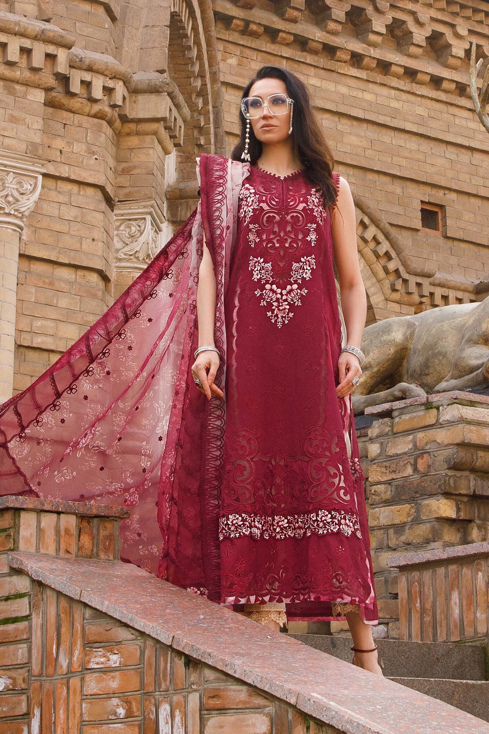 MARIA.B Luxury Lawn Collection 2023 – D-2315-B - Image 4