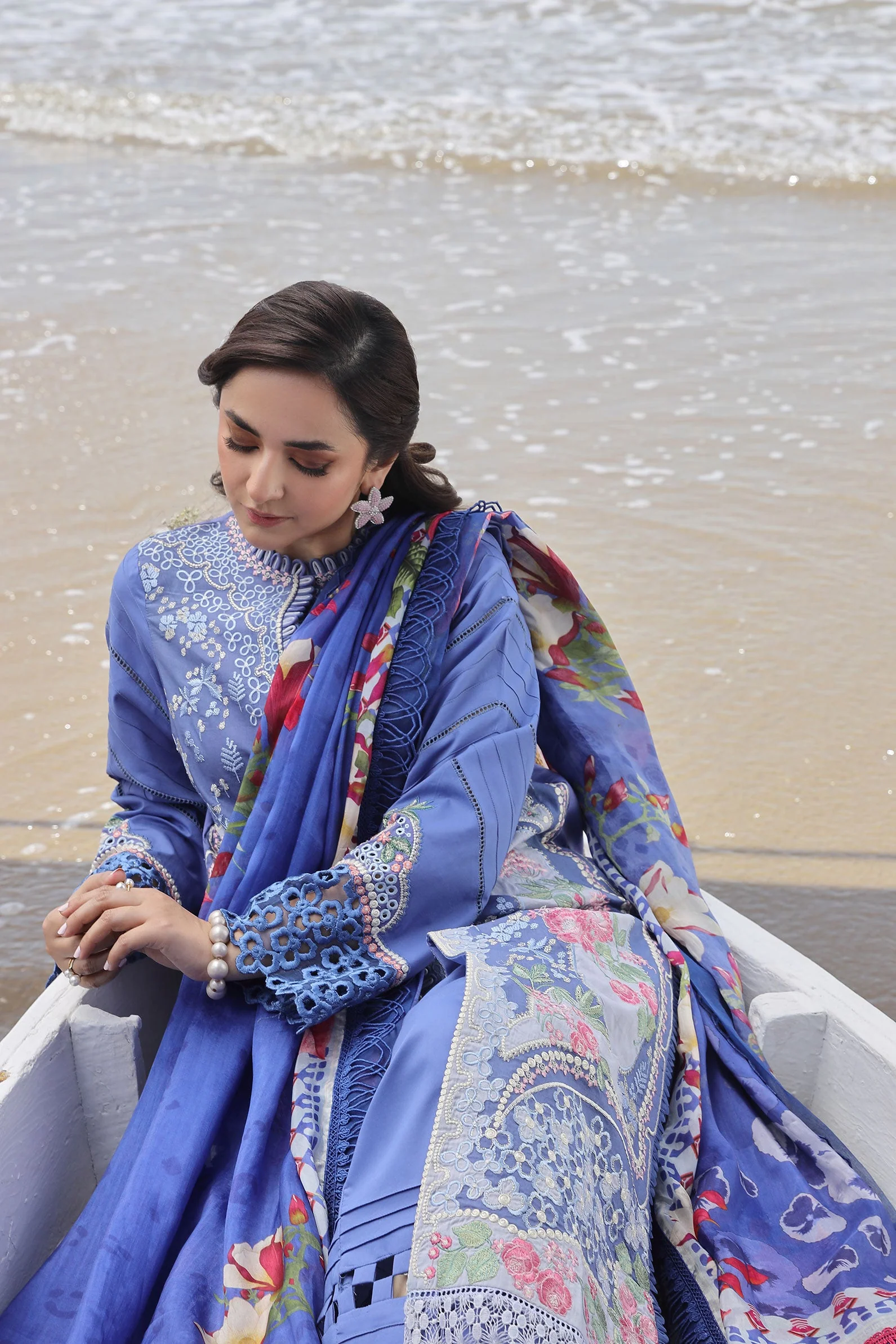 Maryam Hussain Festive Luxury Lawn – Ayra - Image 2