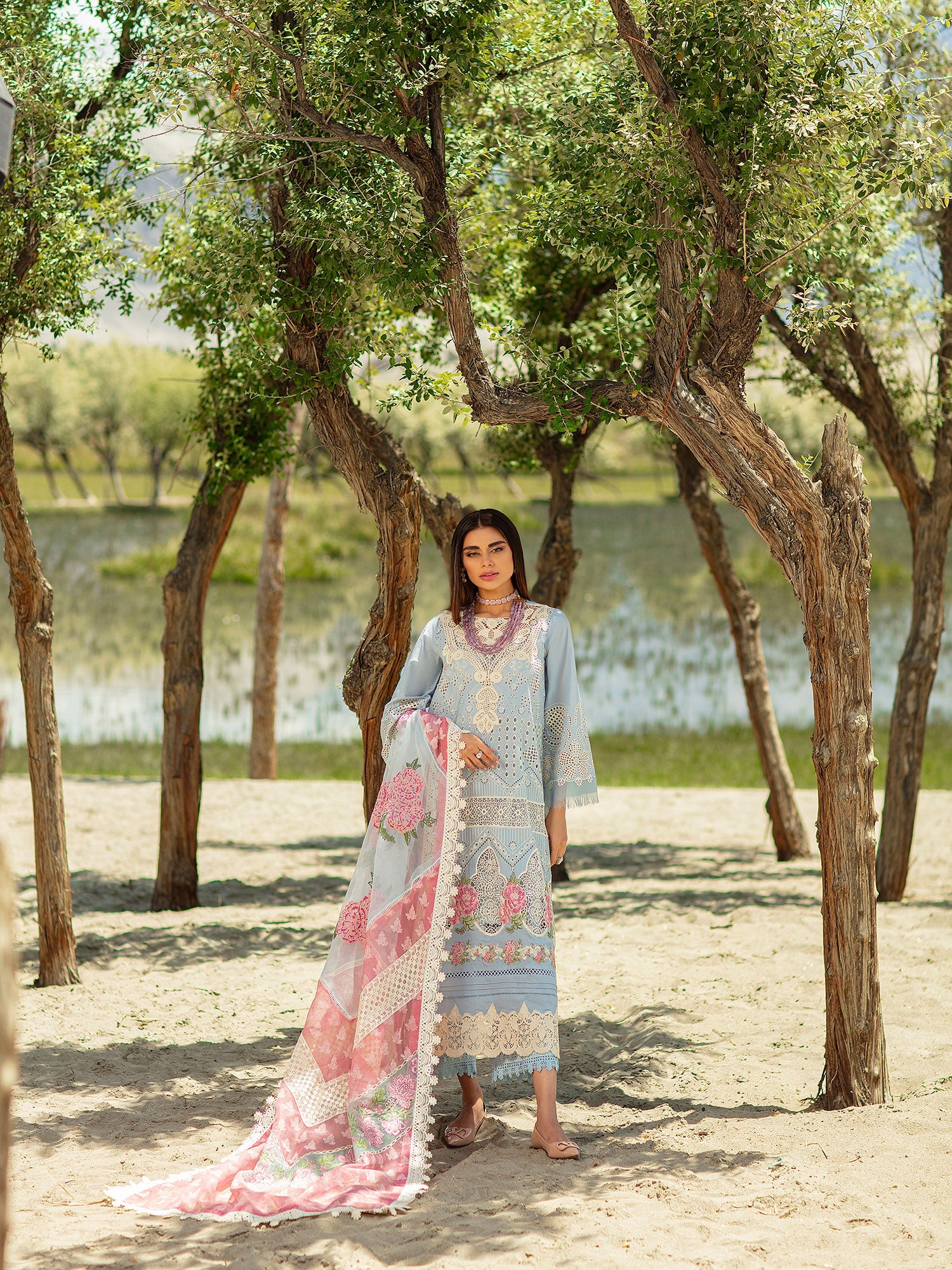 Maryam Hussain Luxury Lawn Collection Vol-II – ICE BLOOM - Image 2