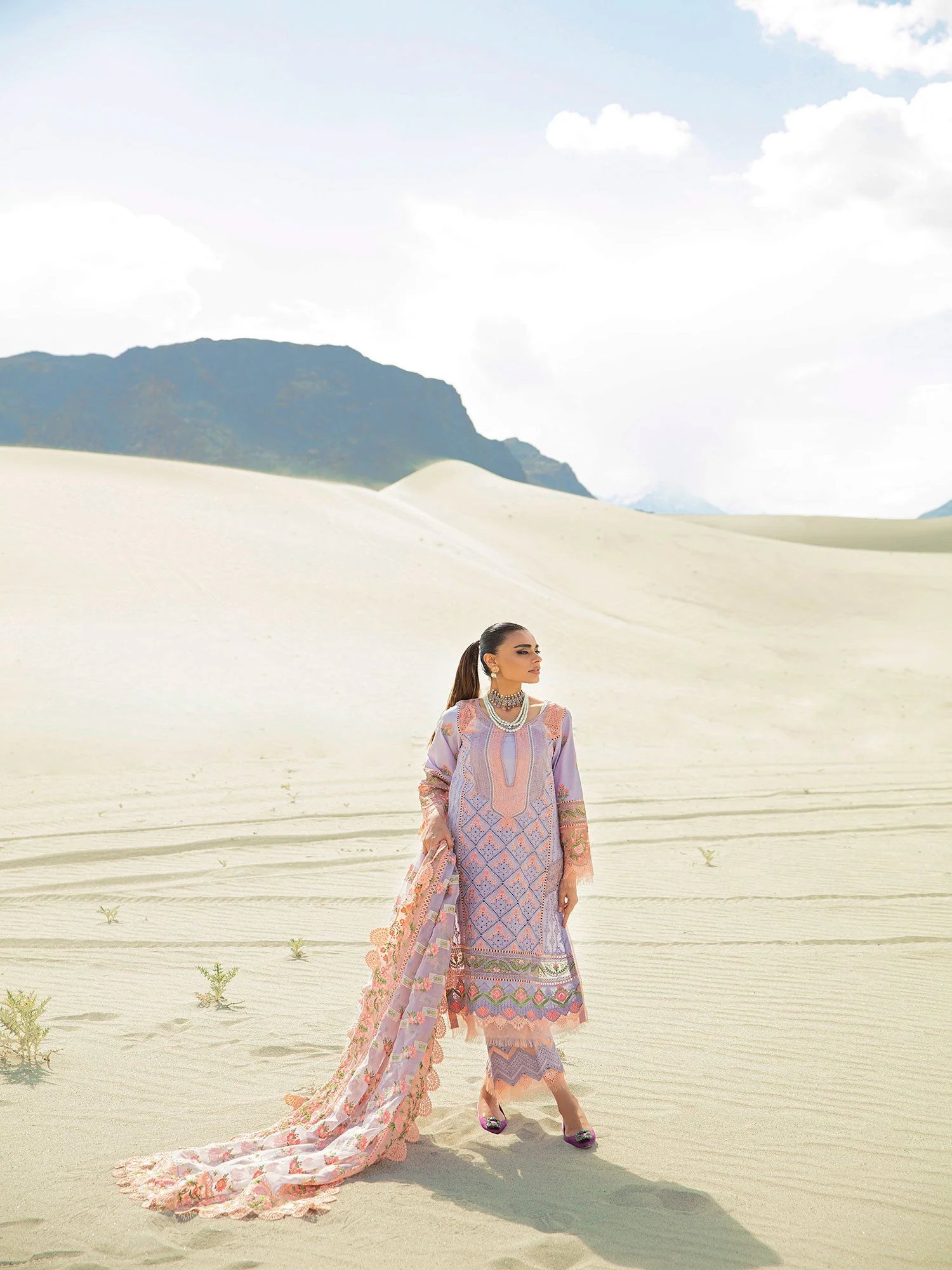 Maryam Hussain Luxury Lawn Collection Vol-II – LILLY - Image 3