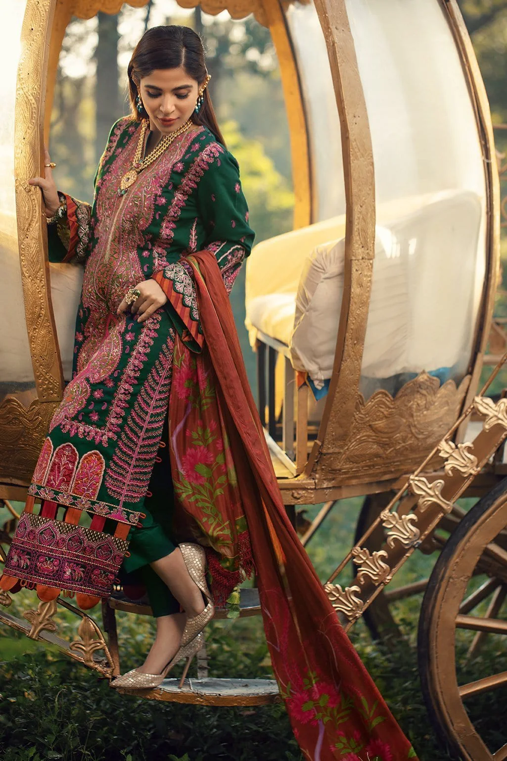 Maryam Hussain Winter Collection (with Shawl) – Emrald - Image 5