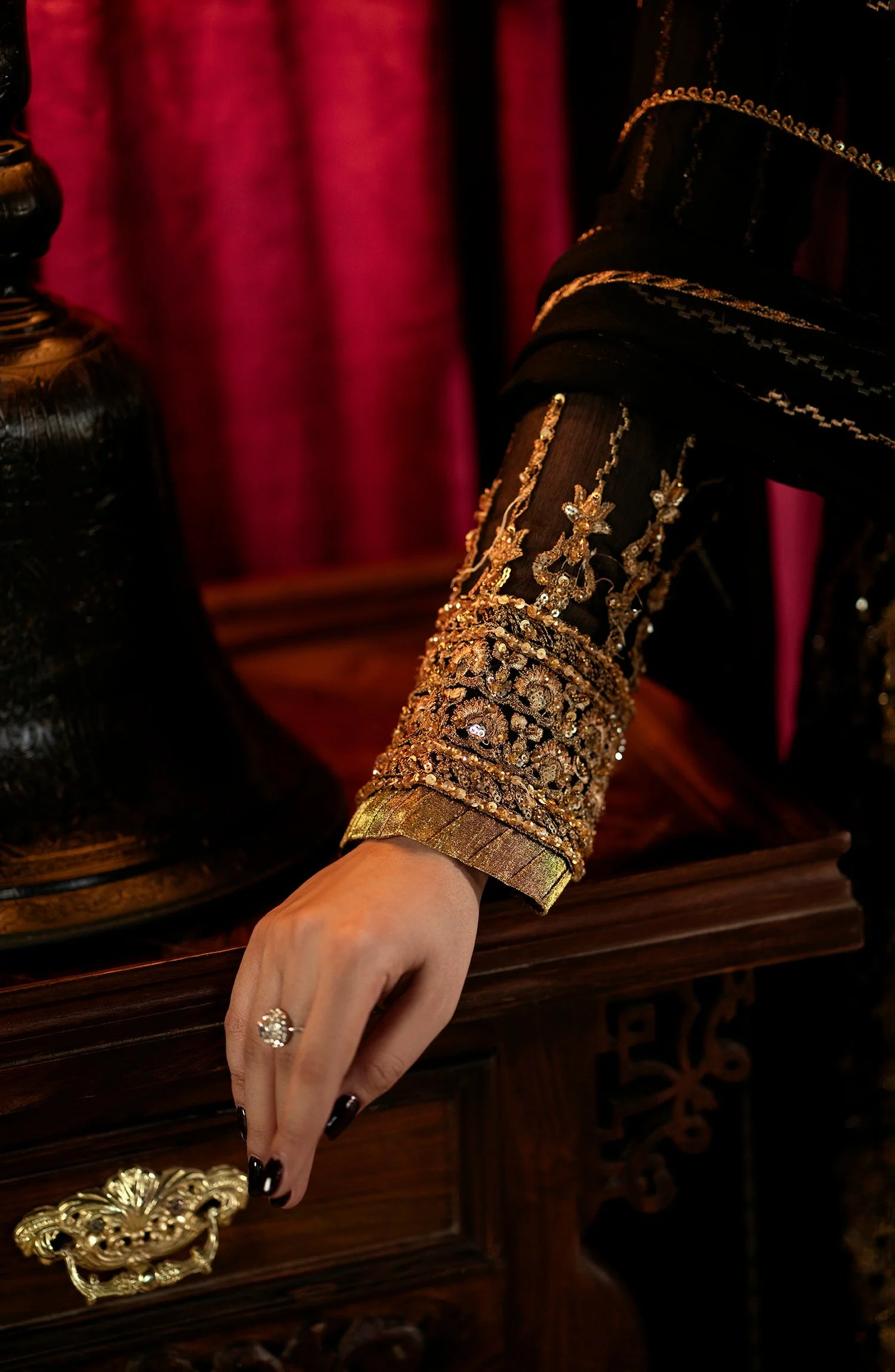 Maryum N Maria Zamani Beghum Luxury Formals – Amber-MW23-519 - Image 4