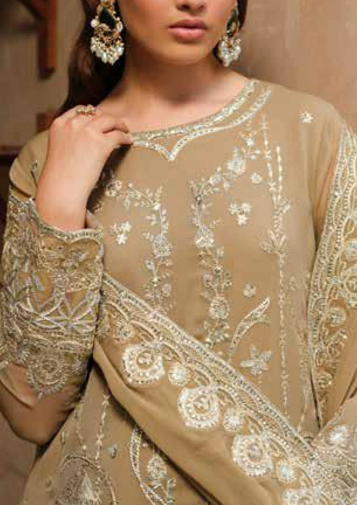 Maryum N Maria - Freesia Emira Luxury Formals – FW-40031 - Farrin - Image 4
