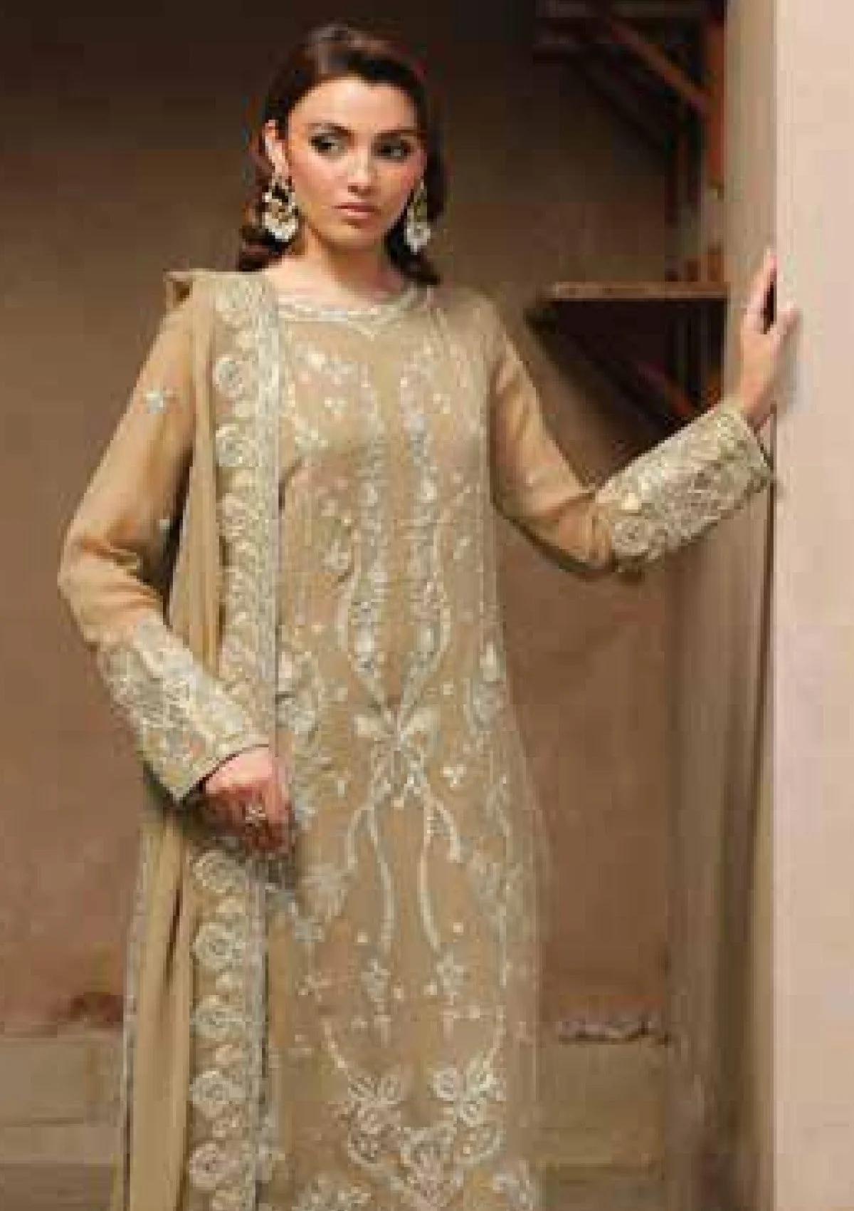 Maryum N Maria - Freesia Emira Luxury Formals – FW-40031 - Farrin - Image 8