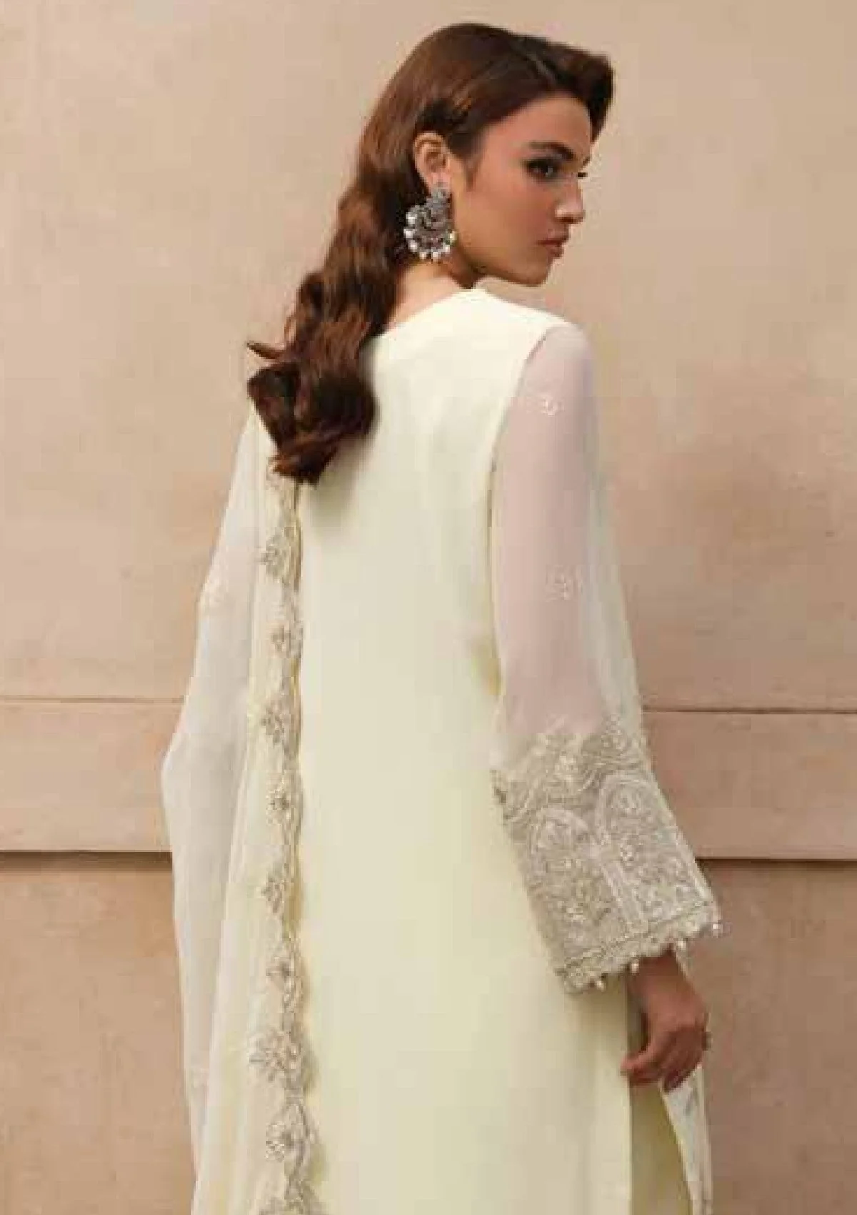 Maryum N Maria - Freesia Emira Luxury Formals – FW-40032 - Azin - Image 4