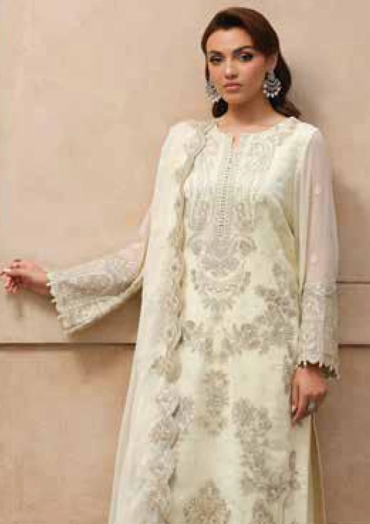 Maryum N Maria - Freesia Emira Luxury Formals – FW-40032 - Azin - Image 6