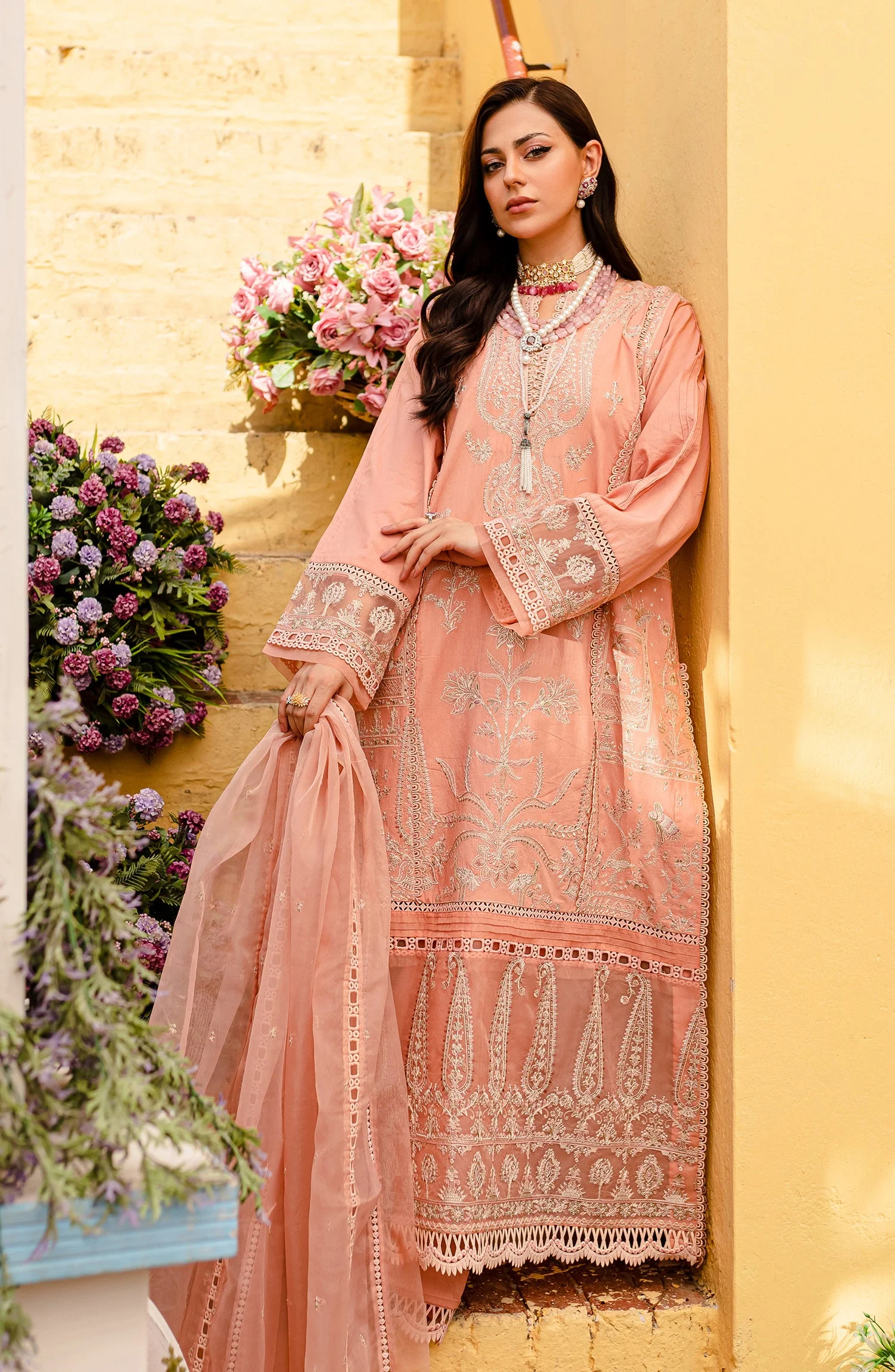 Maryum N Maria Jashan-e-Eid Luxury Lawn Formal Collection – Bare Again (MLFD-137) - Image 3