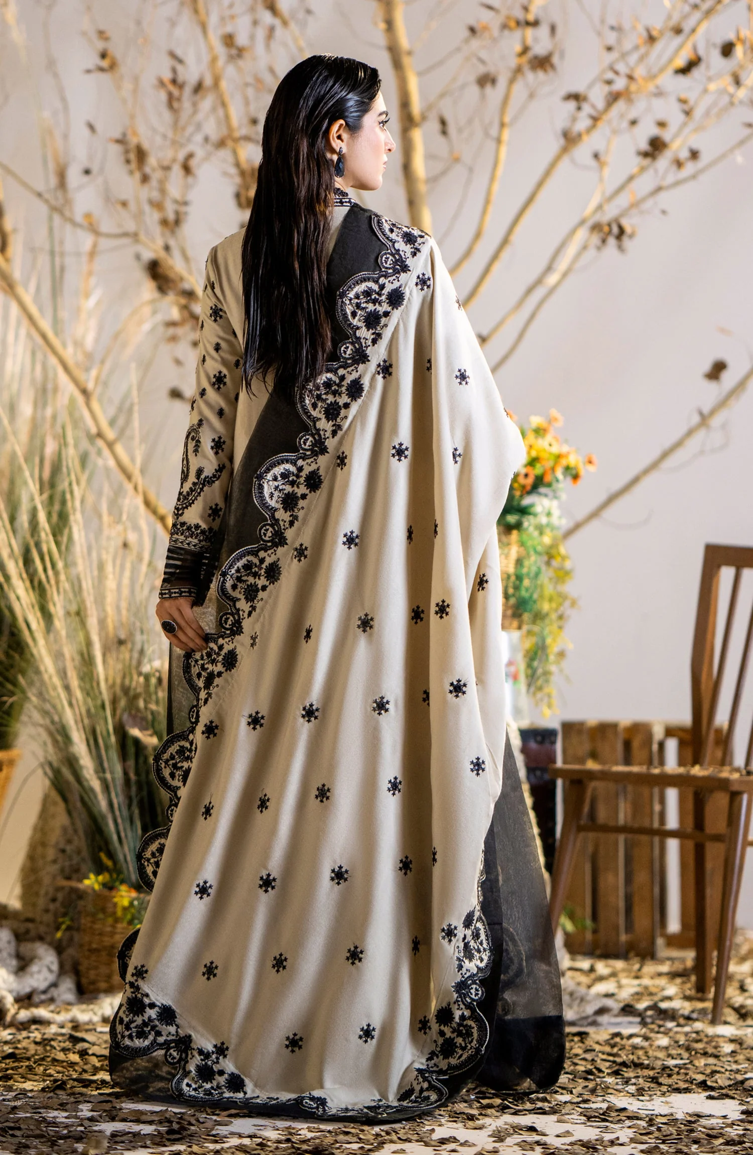 Maryum N Maria Shehrbano Winter Collection – SIMRAN MW23555 - Image 3