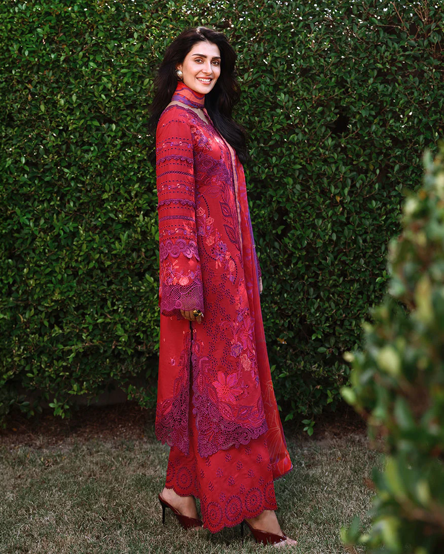Mushq Amoi Luxury Lawn – Falling Petals - Image 4
