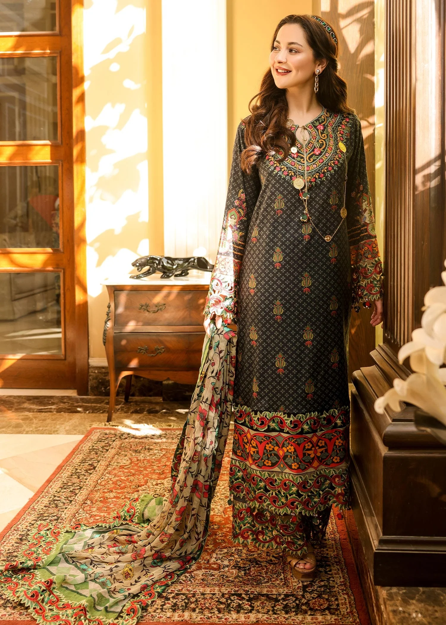 Naushad Imdad Luxury Lawn Collection 2022 – Pirate Black - NI-LL-010 - Image 4