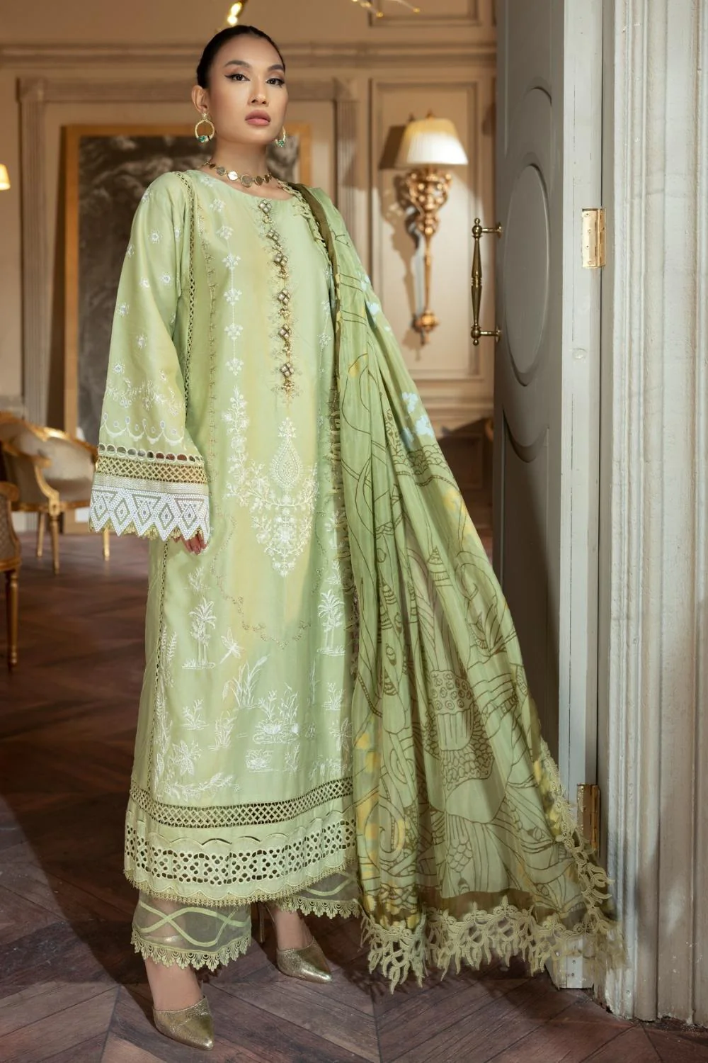 Nisa Hussain x Ittehad Luxury Lawn Collection 2022 – LF-NH1-008 - Image 2