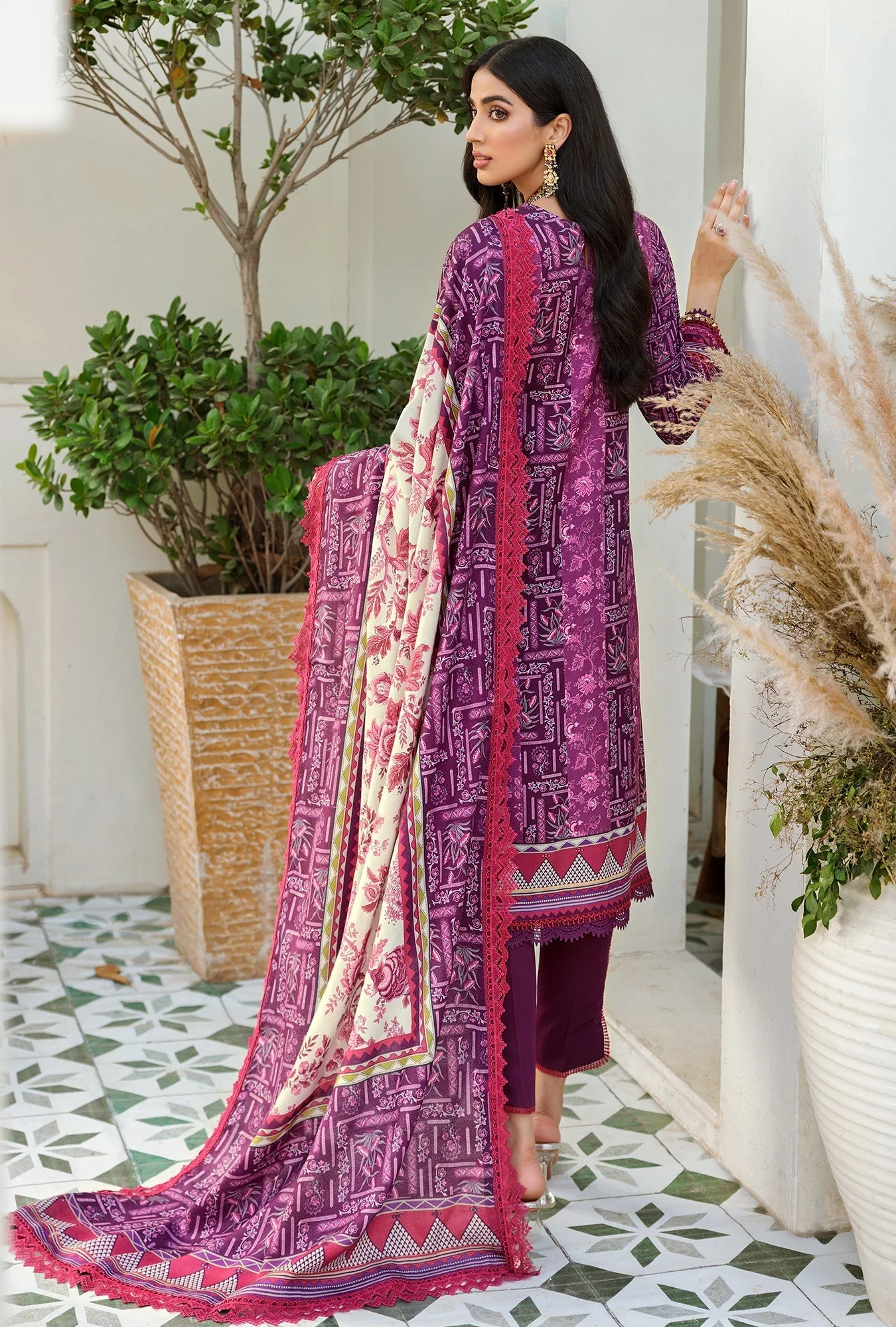 Noor by Saadia Asad Embroidered Prints Woolen Shawl Collection – D2-A-EVELYN - Image 4