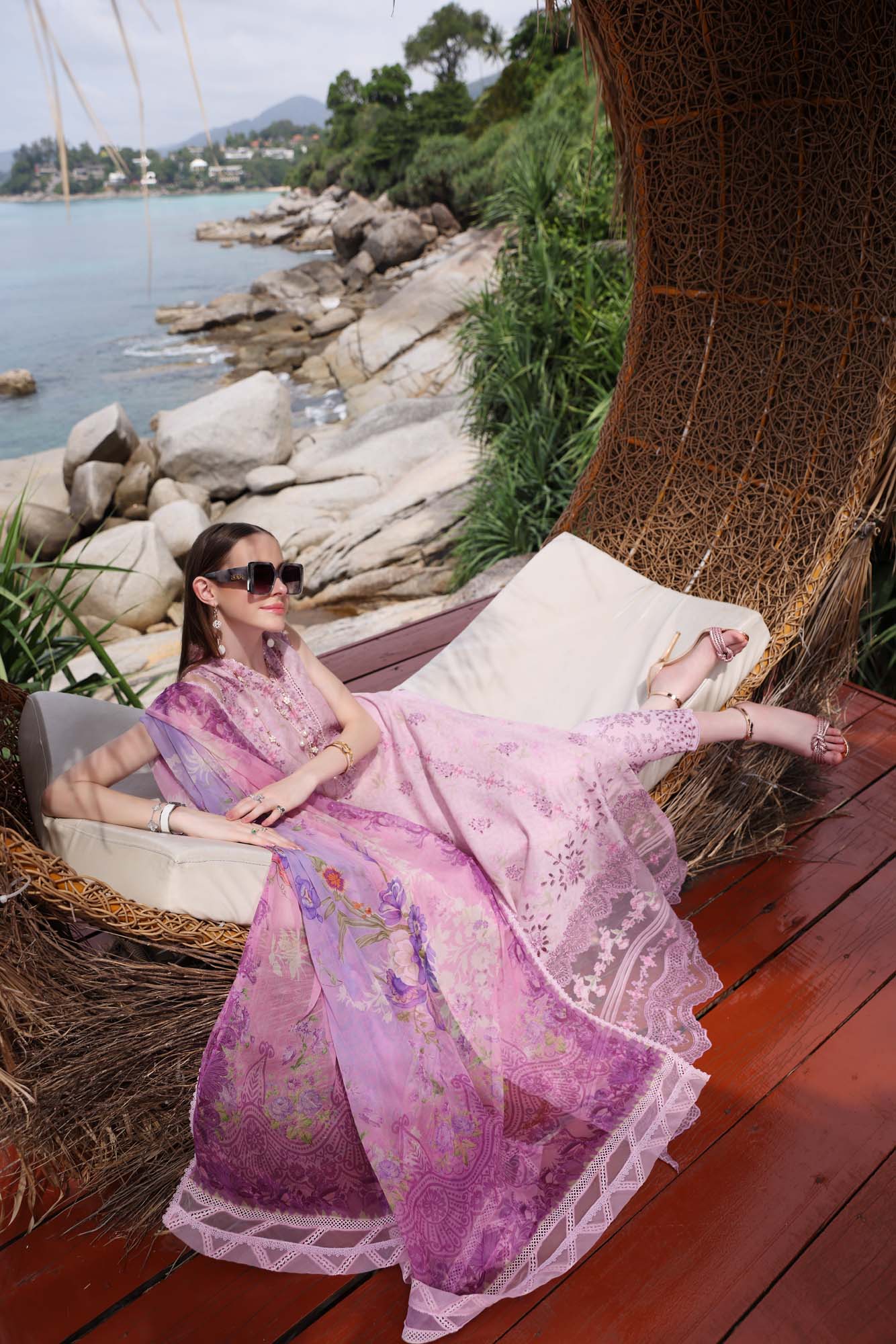 Noor by Saadia Asad Luxe Printkari Lawn 2024 – D5-A - Image 5